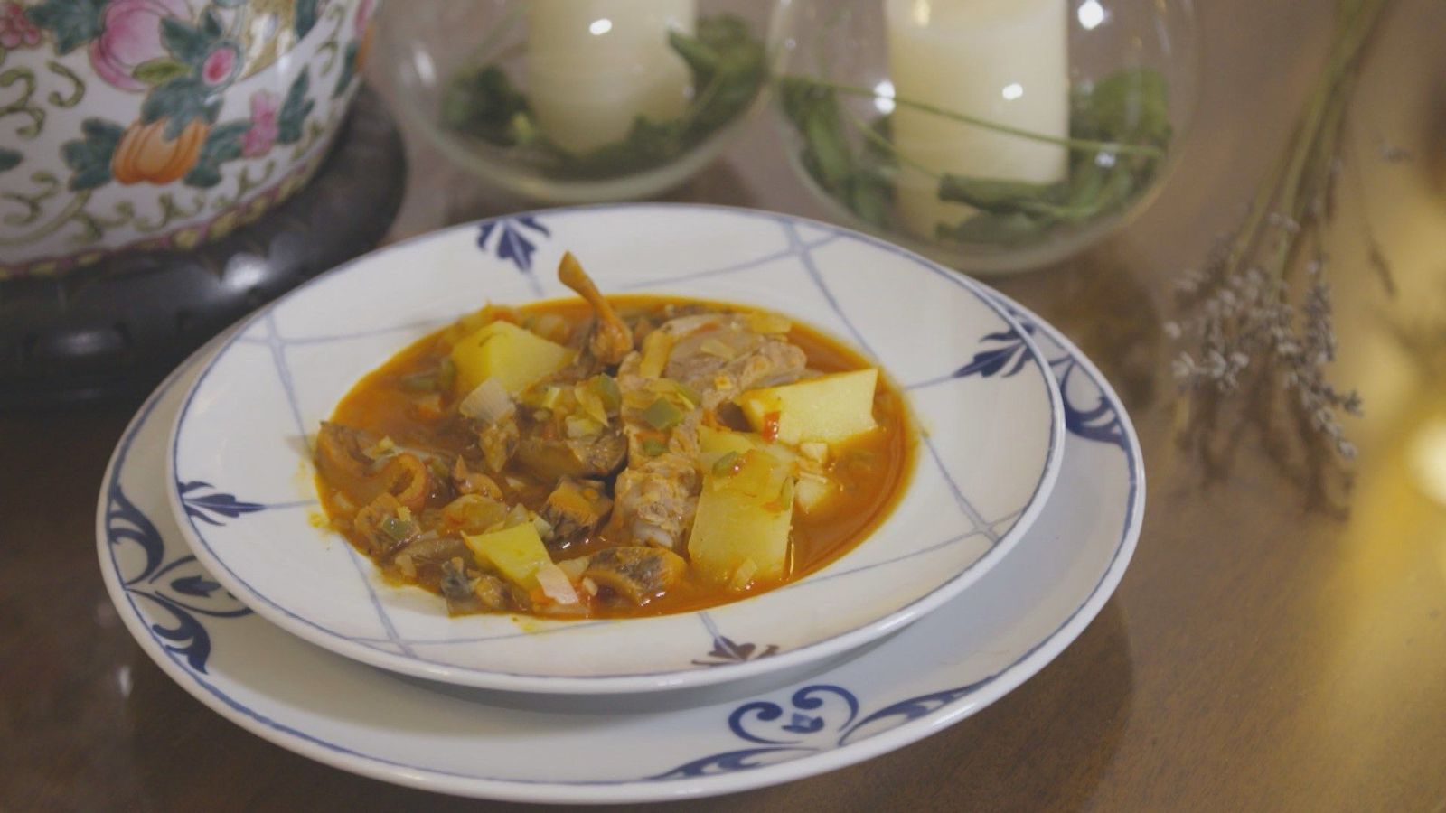 Hasta la cocina: Patatas con costillas y níscalos