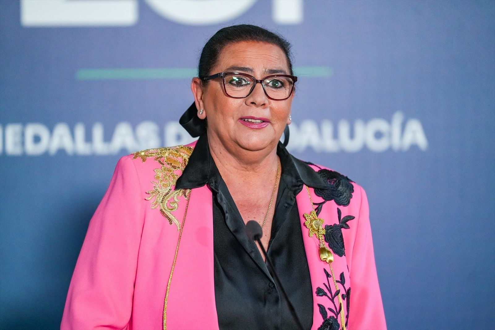 La cantante, María del Monte