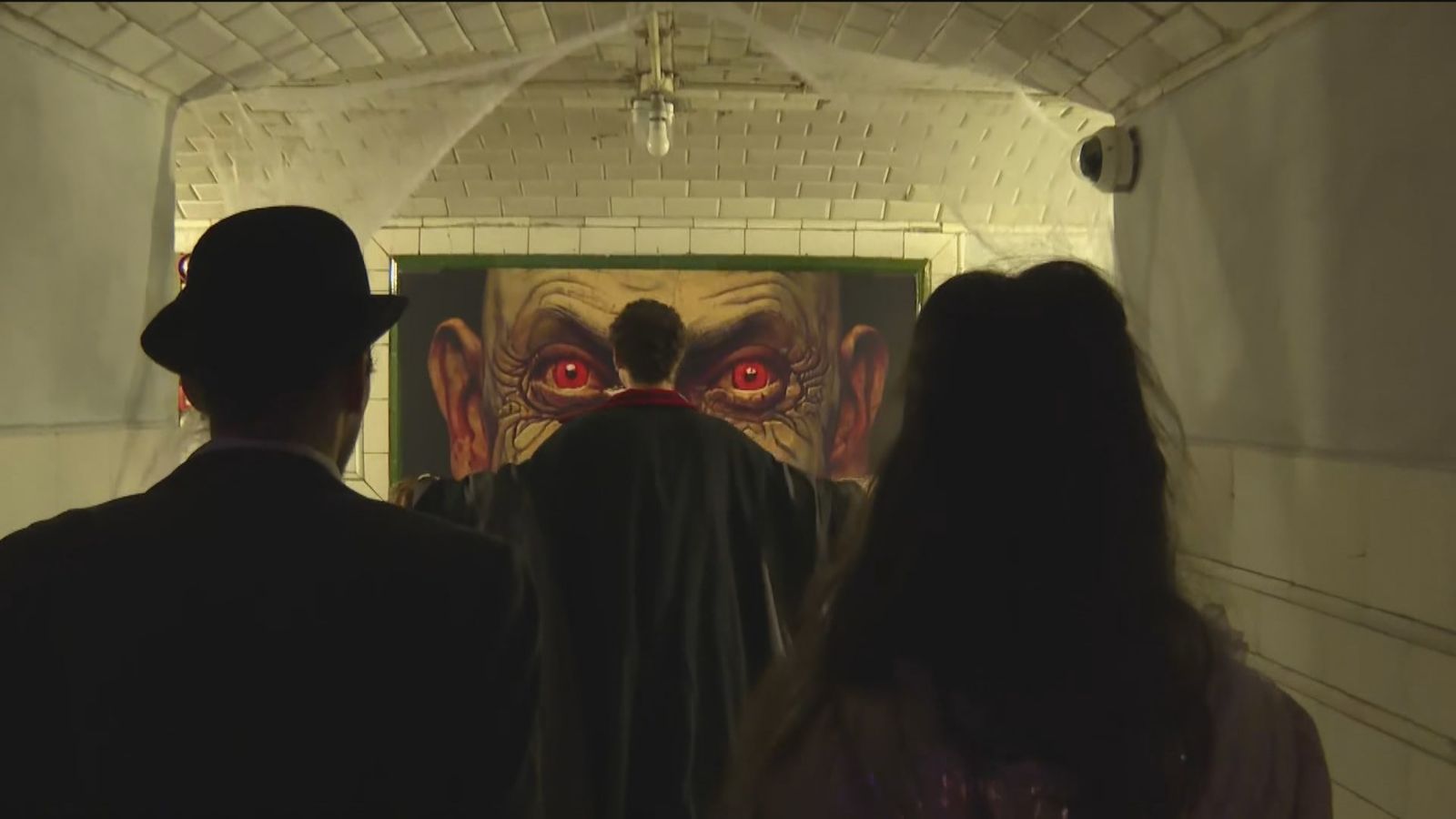 El castillo del Conde Drácula en la antigua estación de Metro de Chamberí
