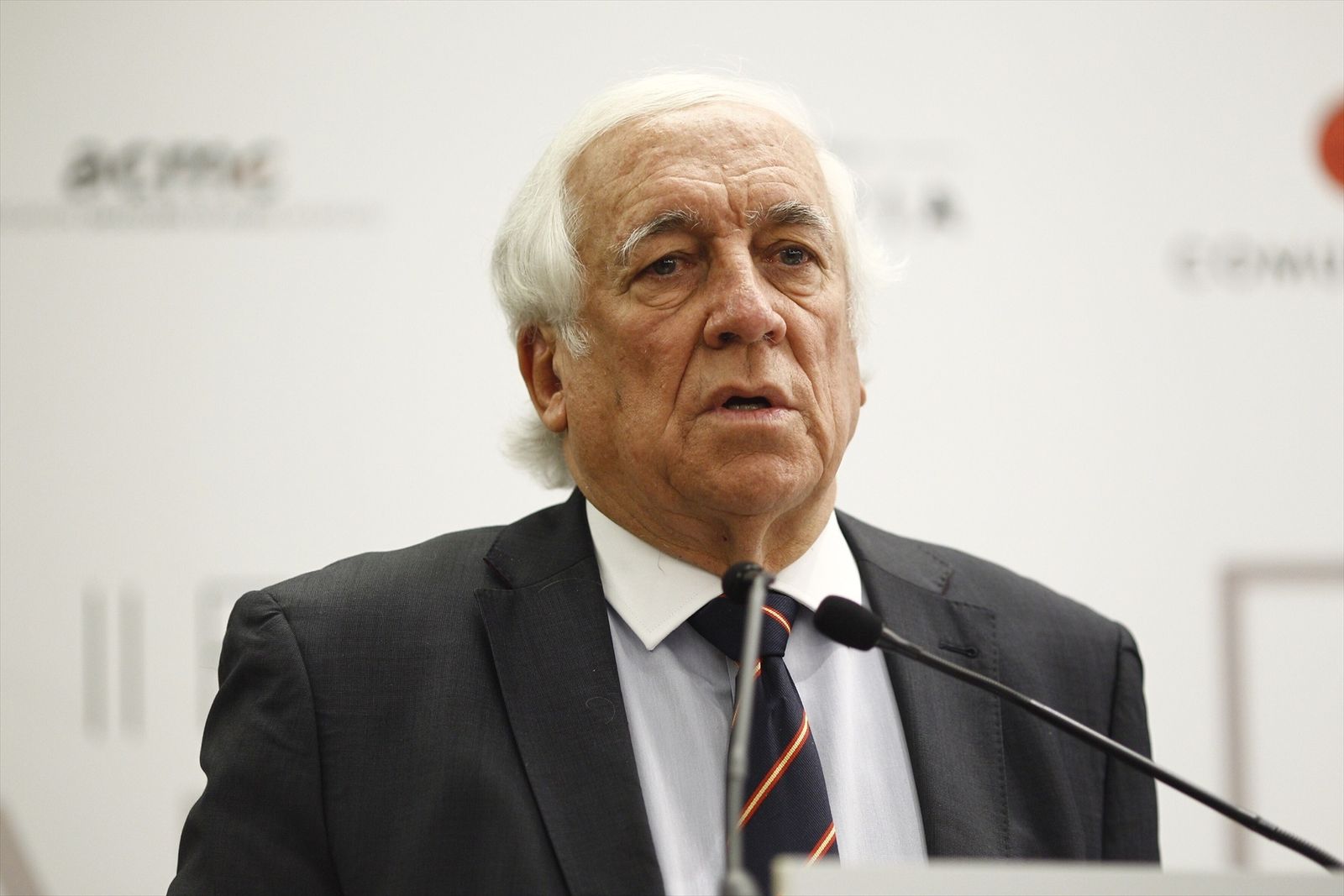 Carlos Espinosa de los Monteros,  padre del exdirigente de Vox Iván Espinosa
