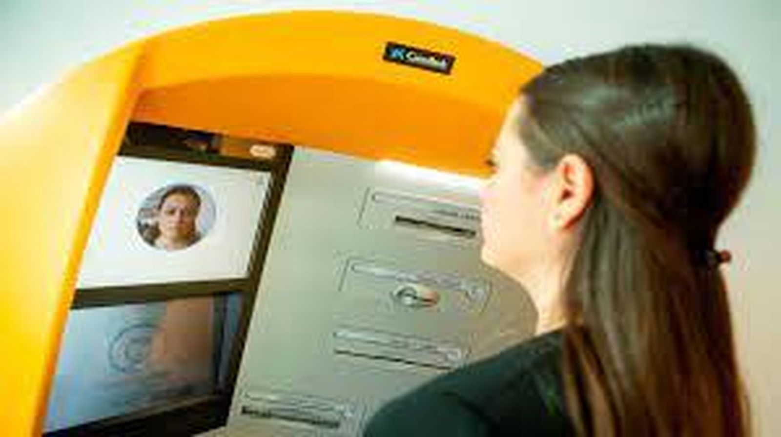 Cajero de CaixaBank con reconocimiento facial