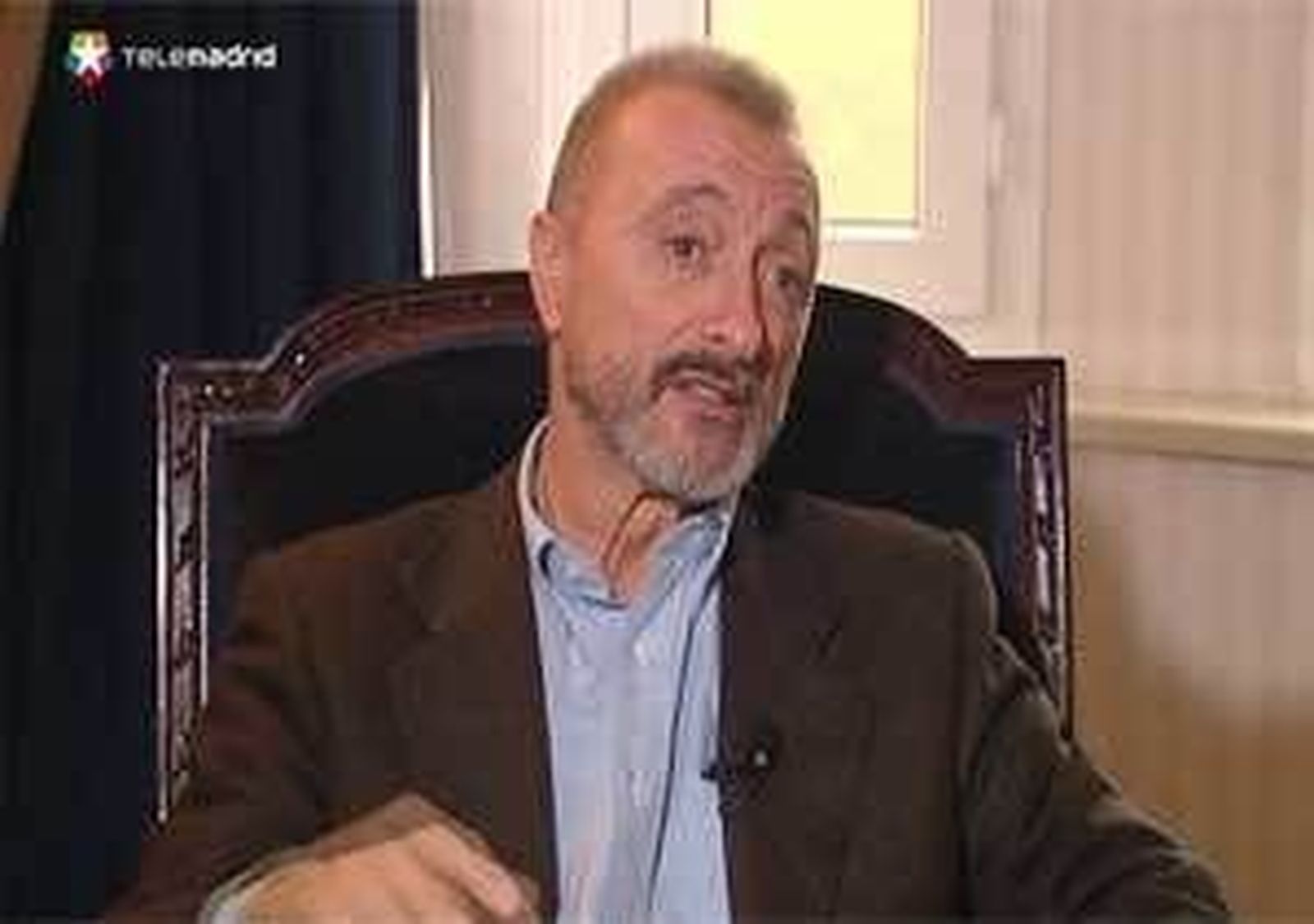 Arturo Pérez Reverte publica "El tango de la Guardia vieja"