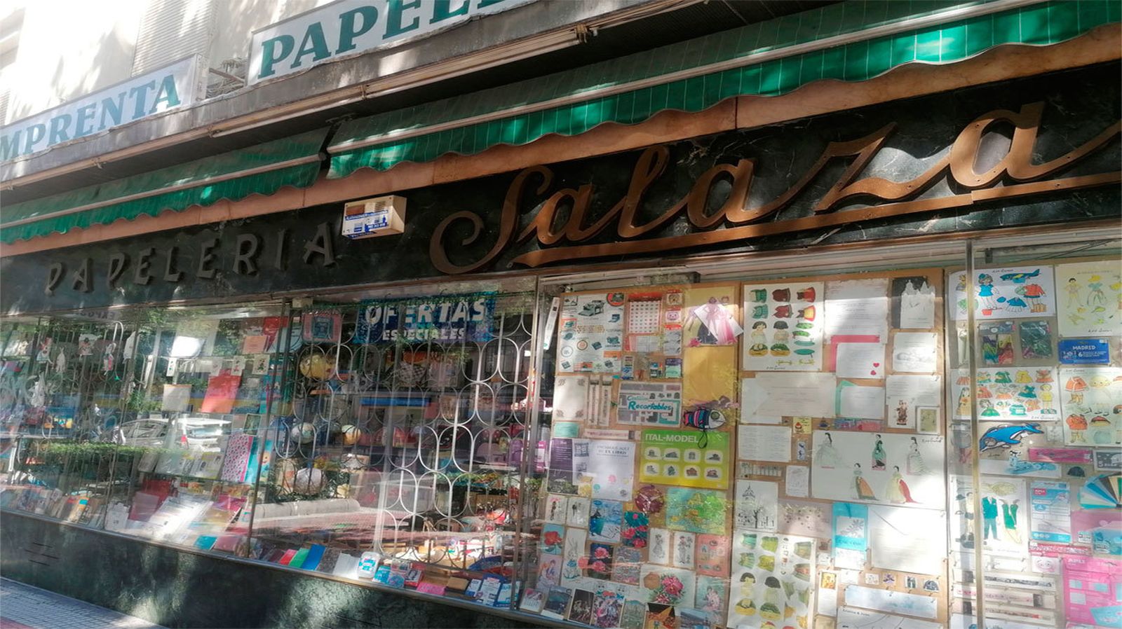 Papelería Salazar en la calle Luchana de Madrid