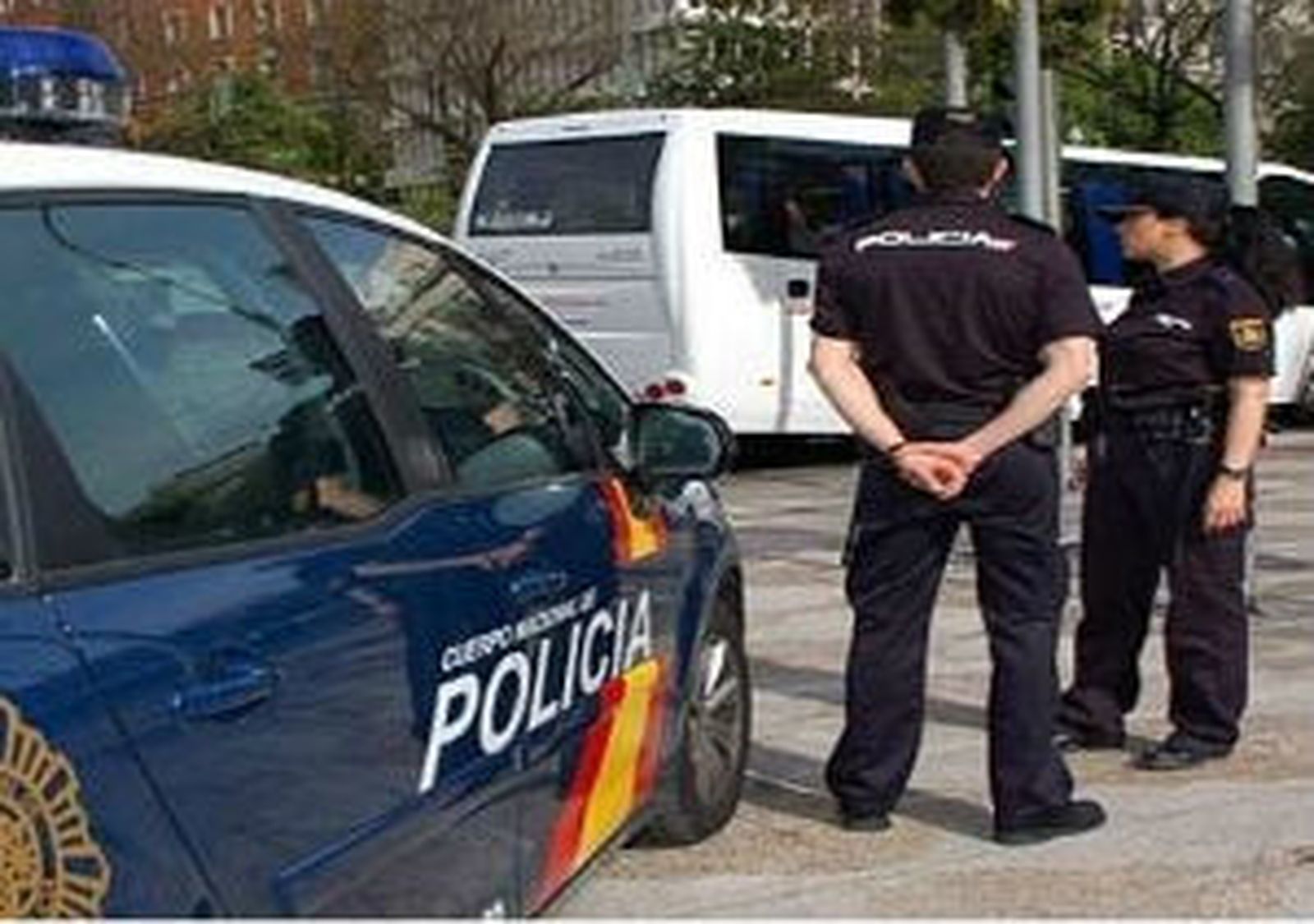 Hallan en un parque de Madrid un bidón con explosivos que podría ser del GRAPO