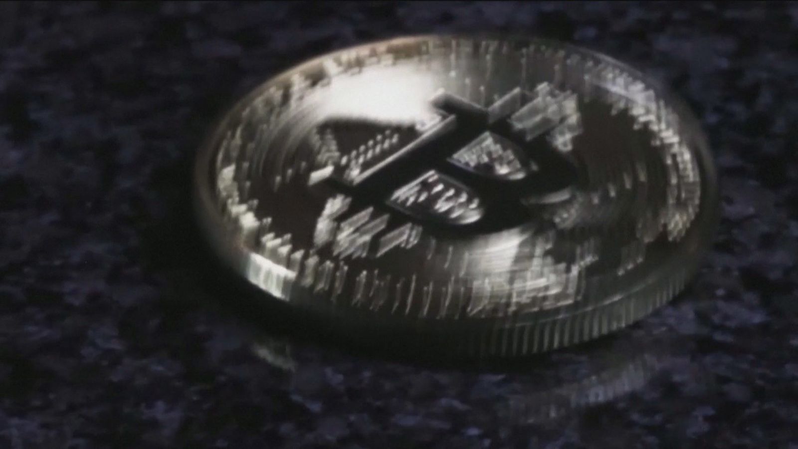 Aprovechaba sus dotes de actor para estafar con criptomonedas