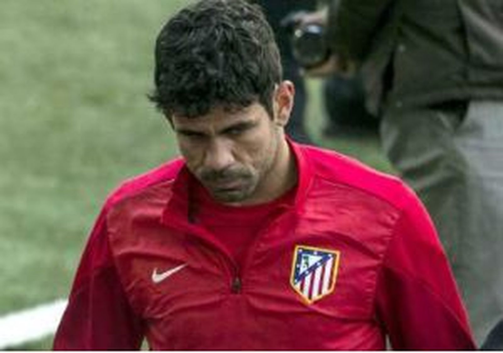 El Atlético prepara la vuelta ante el Barça sin Costa ni Arda