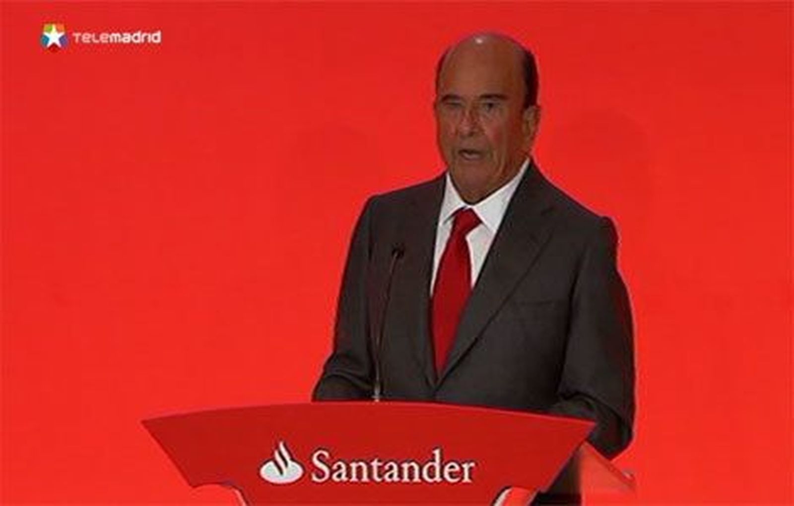 El Santander gana 4.370 millones en 2013, un 90% más