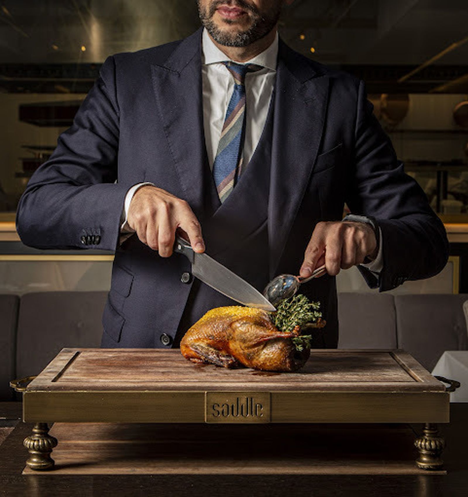 El lujo y el refinamiento caracterizan la cocina de Saddle Madrid