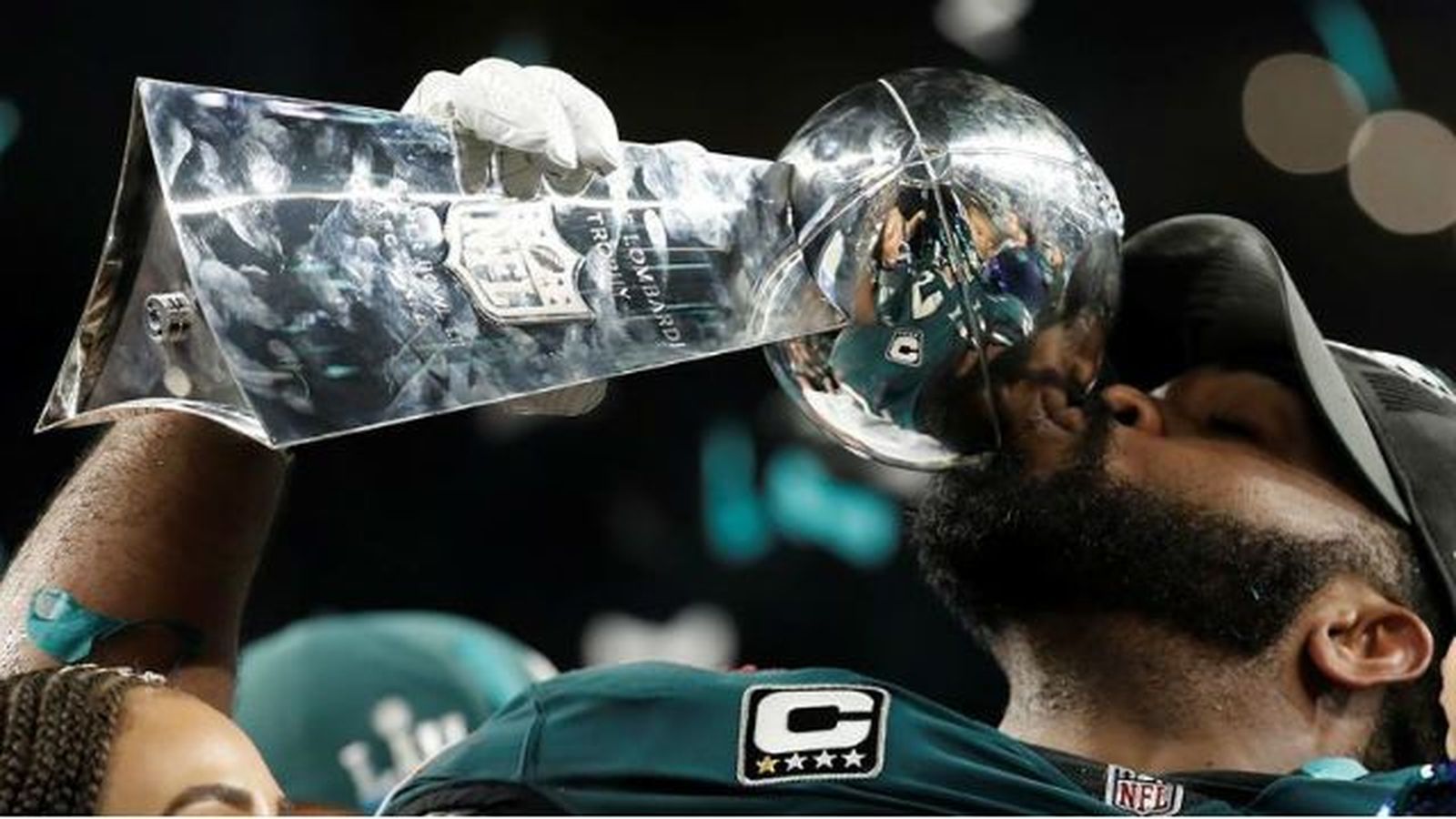 41-33. Los Eagles ganan la primera Super Bowl de su historia