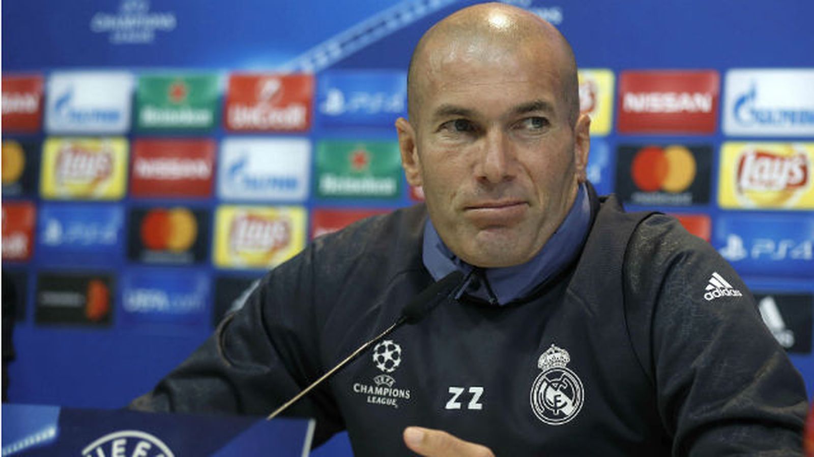 zidane1710.jpg