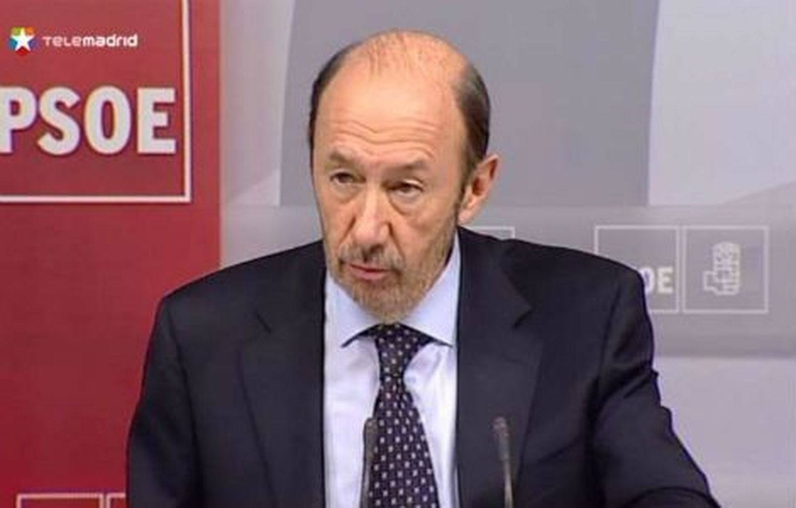 Rubalcaba cree "digno" el resultado del PSC y avanza que seguirá jugando "un papel central"