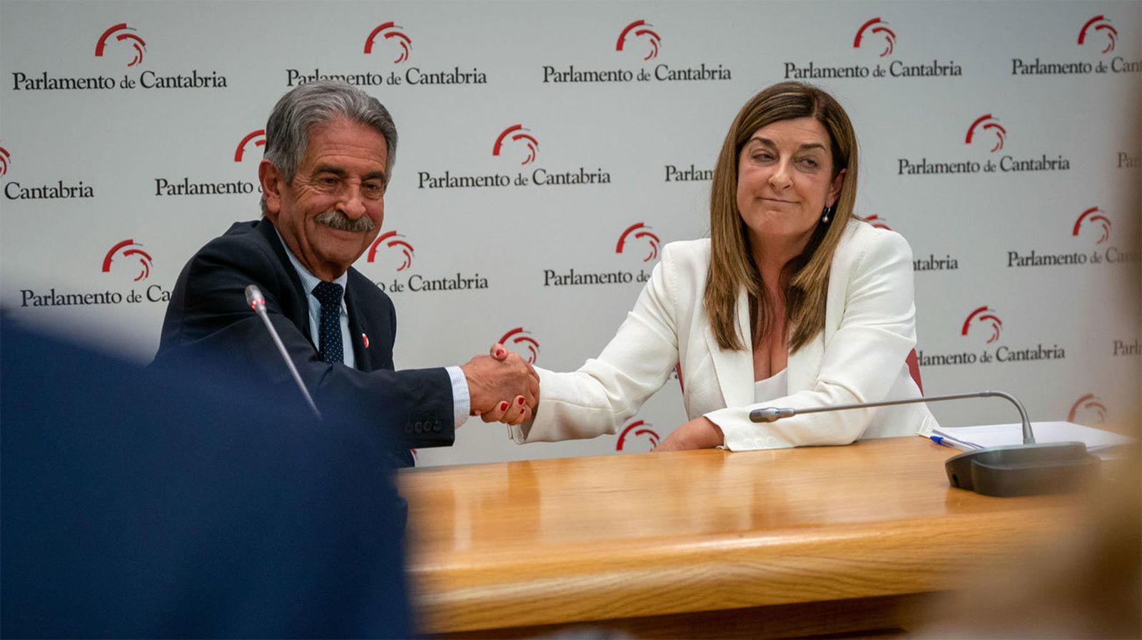 Miguel Angel revilla y María José Sáenz de Buruaga
