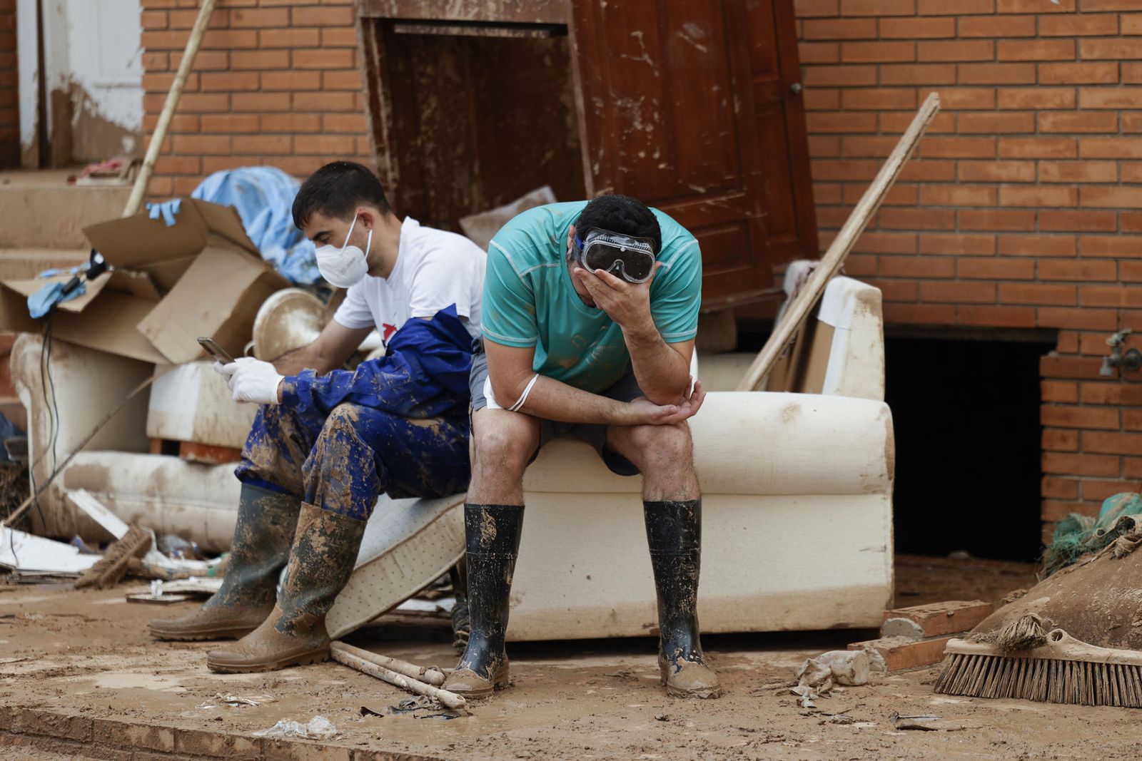 Voluntarios en Paiporta, Valencia
