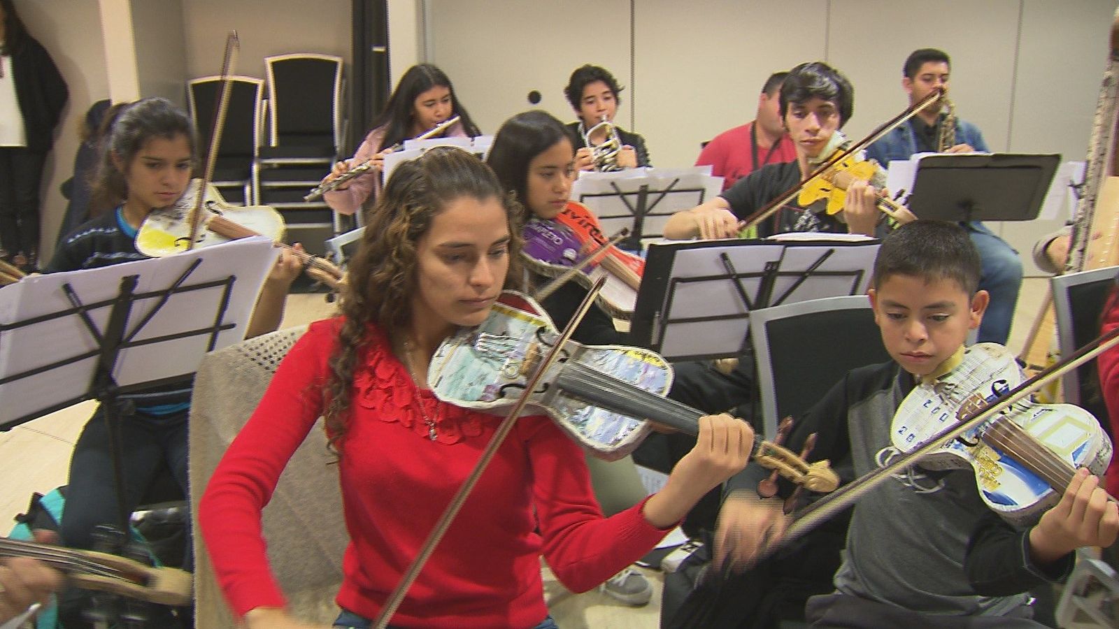 La Orquesta de Instrumentos Reciclados de Cateura actuará hoy en el Teatro Real