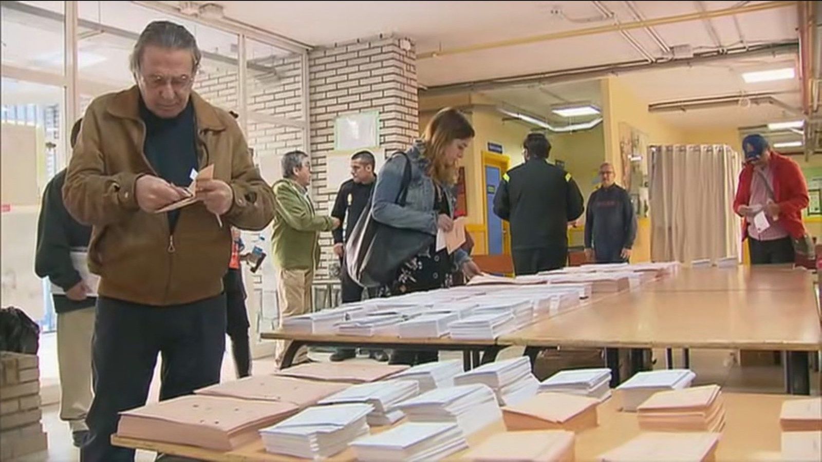 El PSOE ganaría el 26-M en todas las Comunidades salvo Cantabria y Navarra, según el CIS