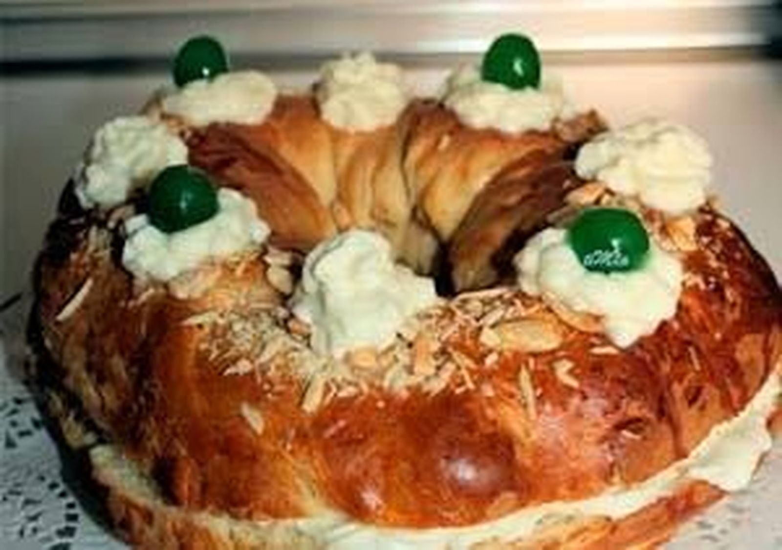 Corona de la Almudena con pistachos, la novedad de este año