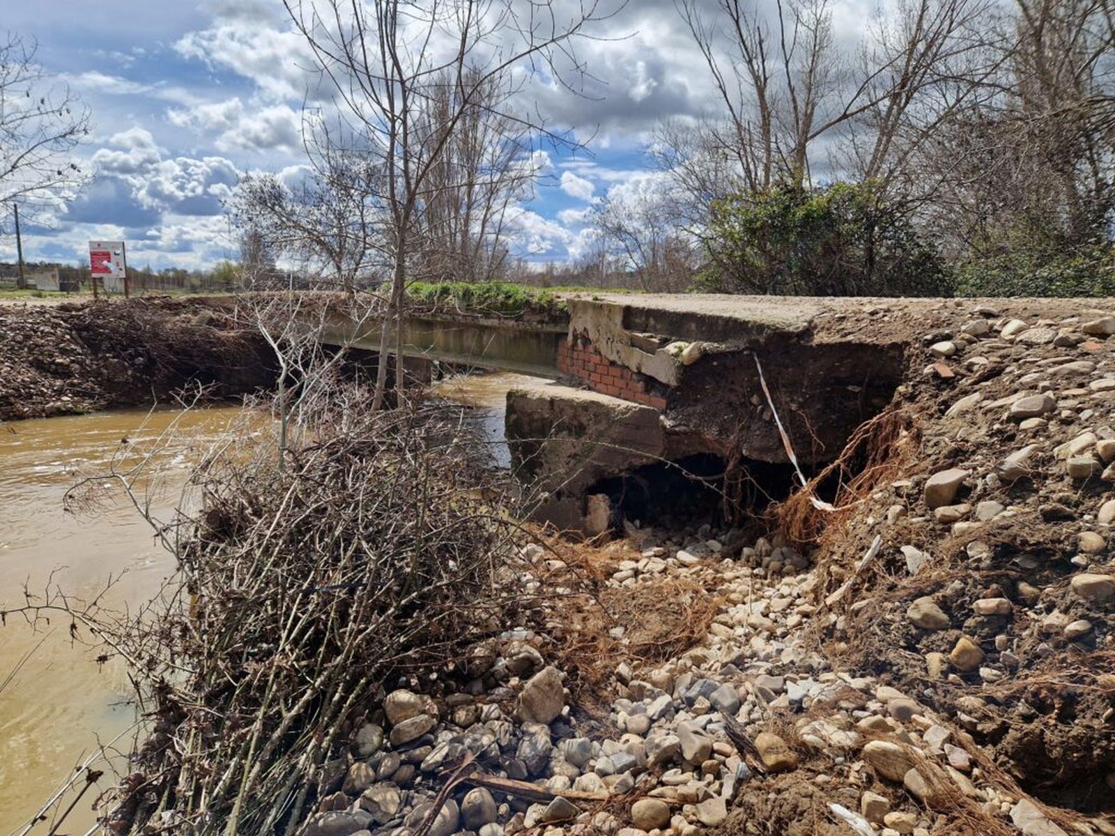 Puente de Valle del Río en Fresno de Torote