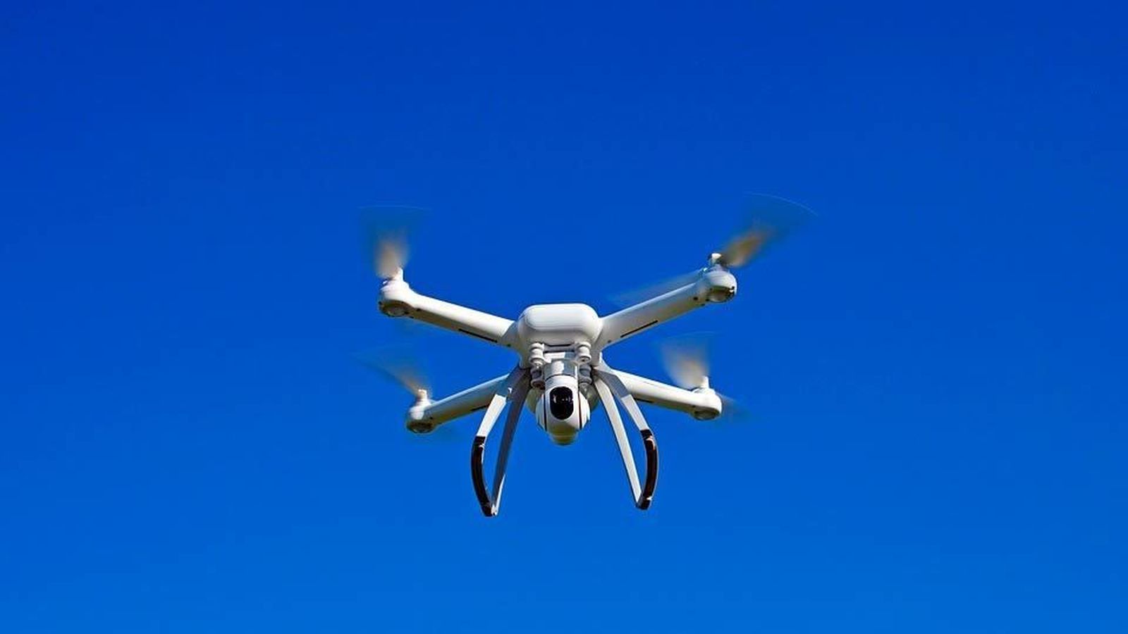 "Diseña, construye y vuela tu dron", un programa educativo para docentes