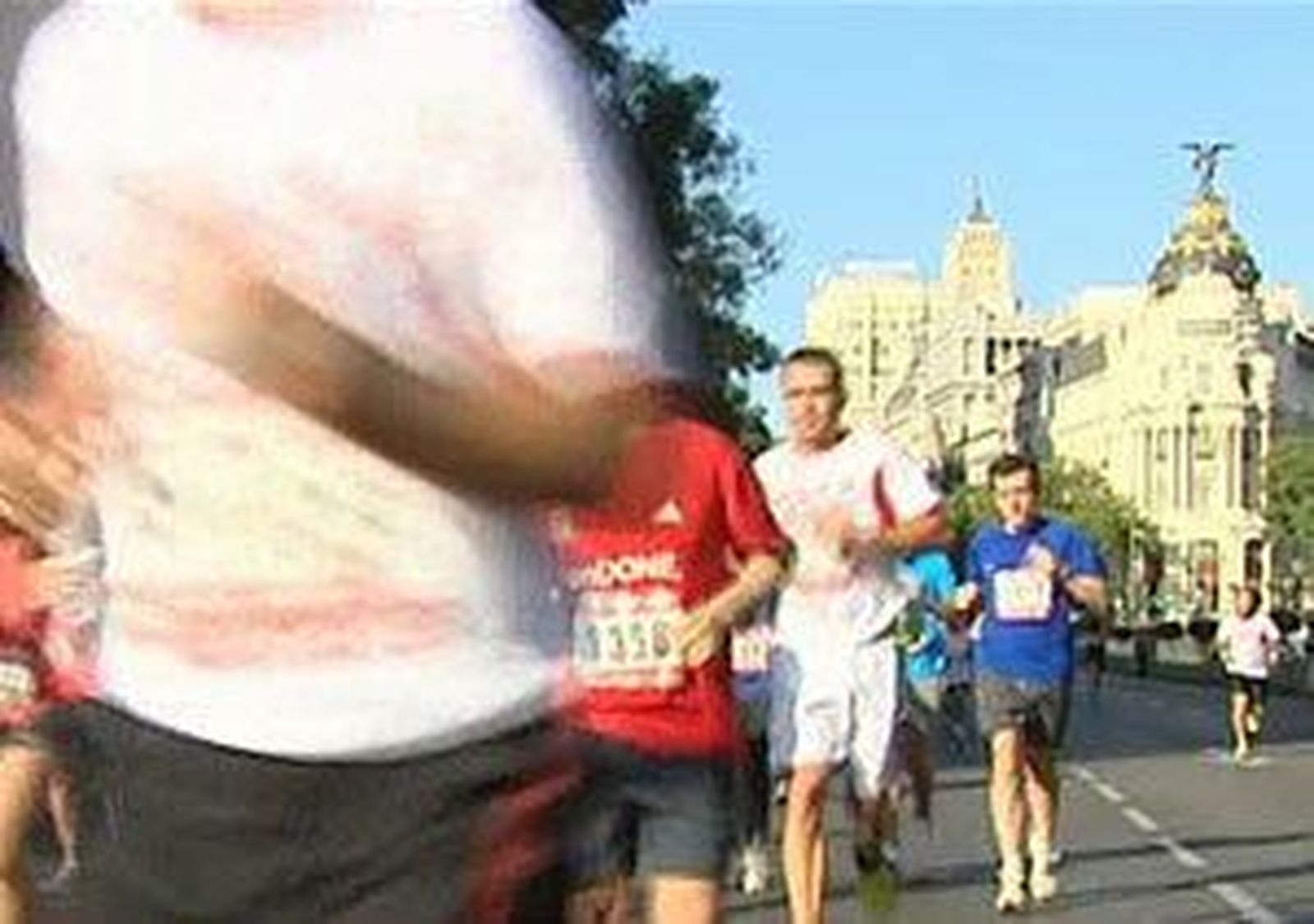 Chema Martínez gana la carrera 'Madrid corre por Madrid''