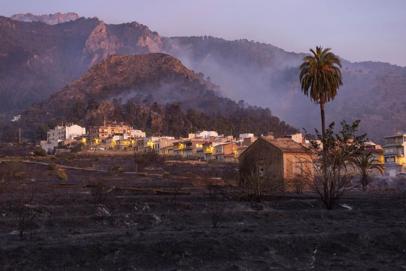 Estabilizado el incendio del parque regional de El Valle-Carrascoy en Murcia