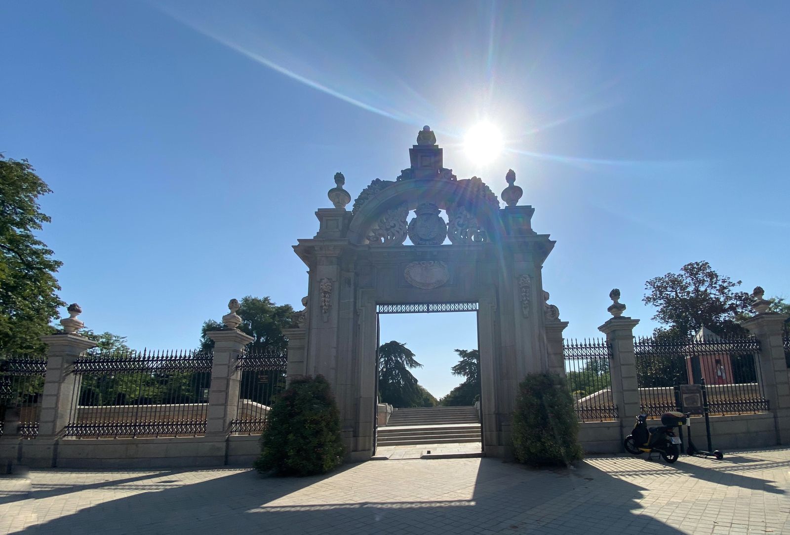 Puerta de acceso al parque del Retiro