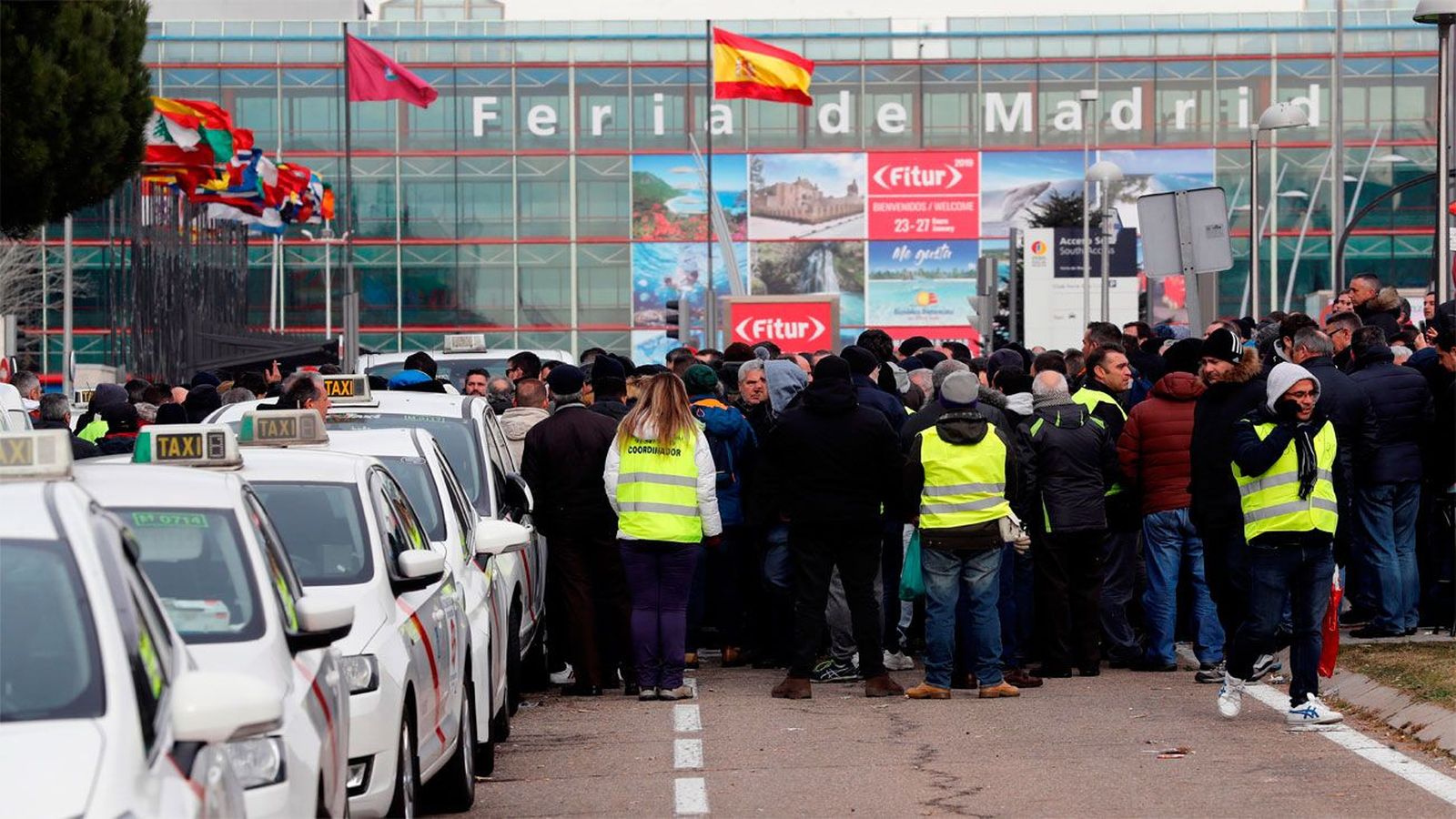 Los taxistas concentrados en Ifema reiteran su voluntad de bloquear Fitur