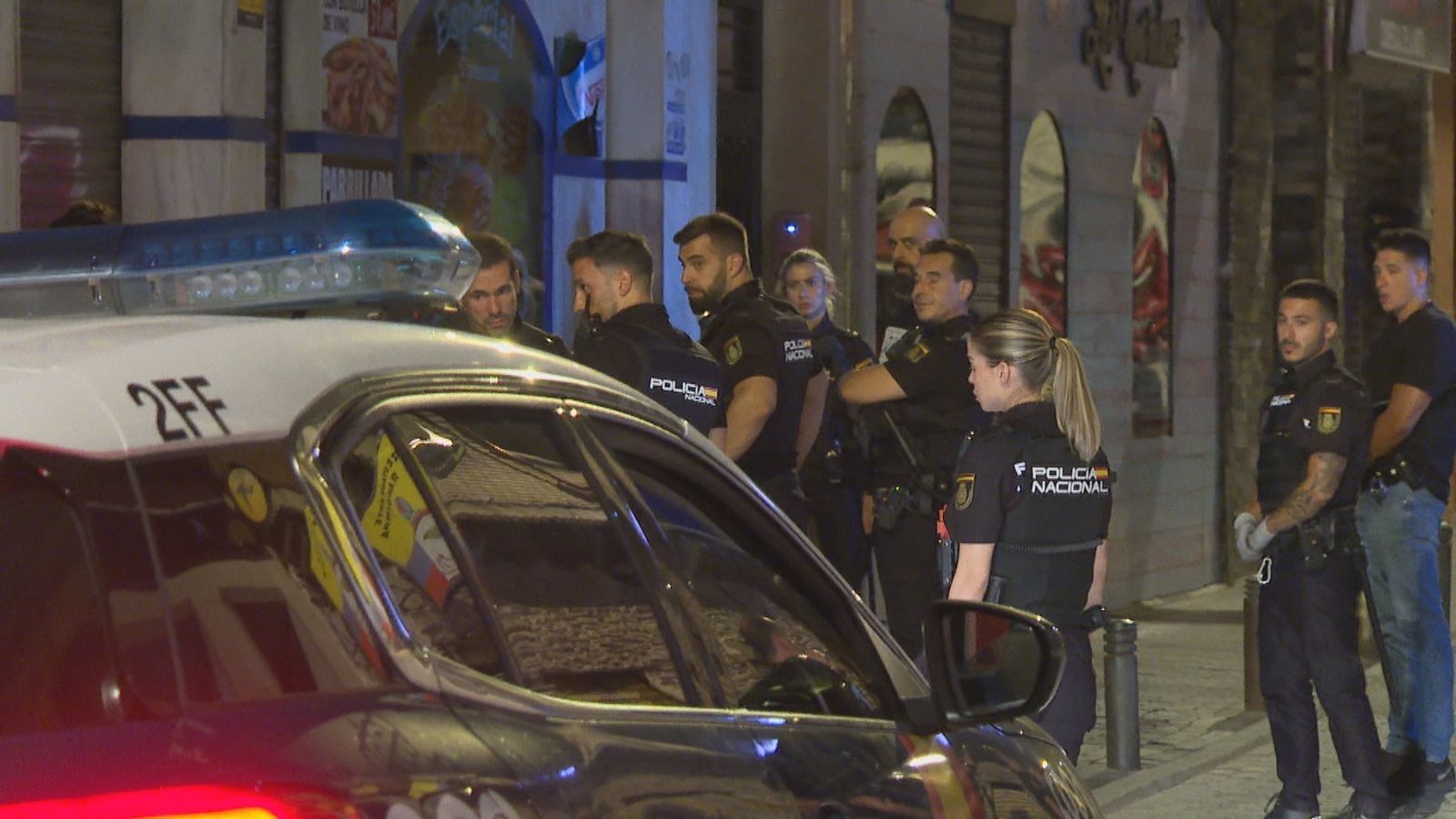 Policía salva a una mujer a la  que apuñalaba su novio en una vivienda de Parla