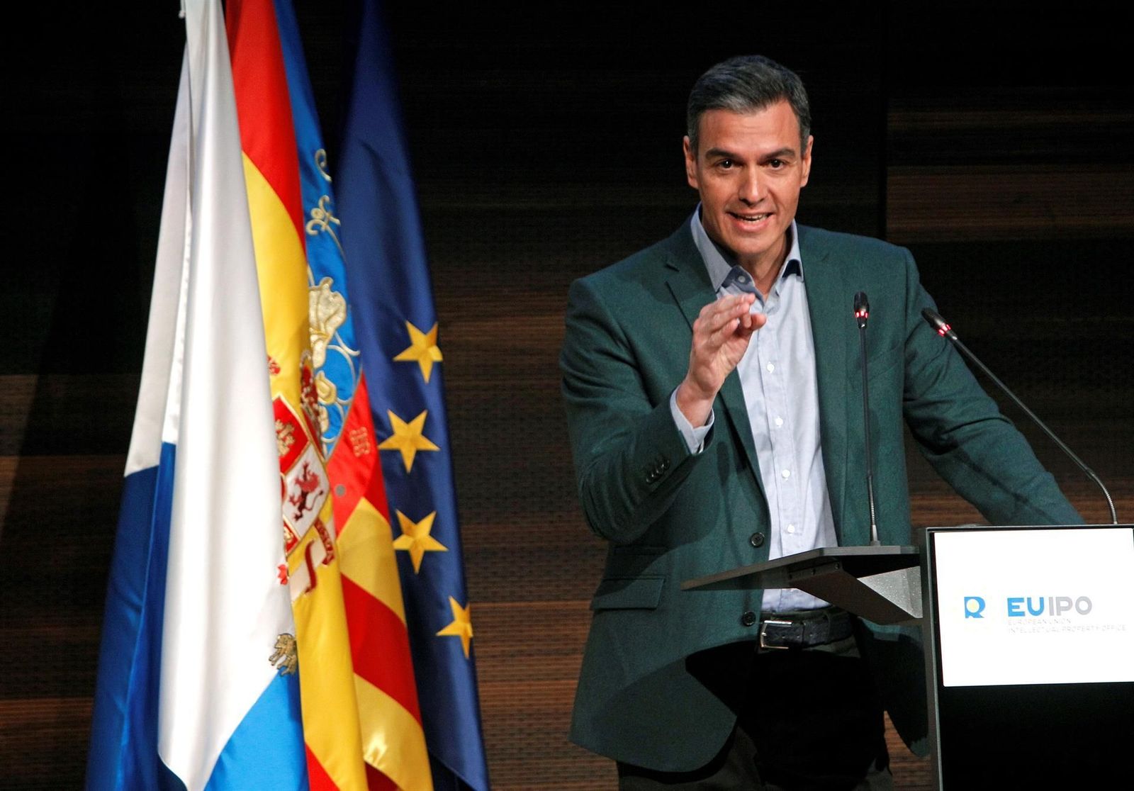 Sánchez defiende el bono joven de alquiler de vivienda