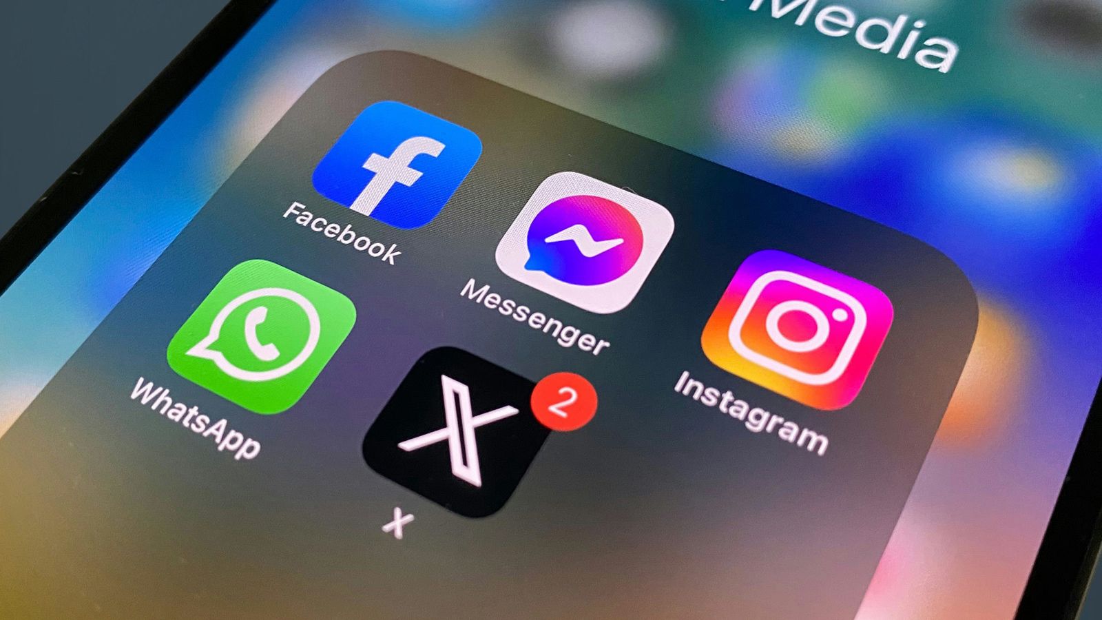 Aplicaciones de redes sociales en un móvil