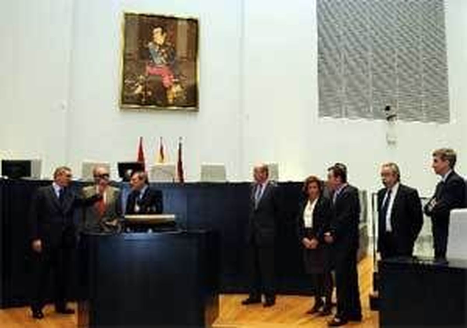 El Rey inaugura el nuevo Salón de Plenos del Palacio de Cibeles de Madrid