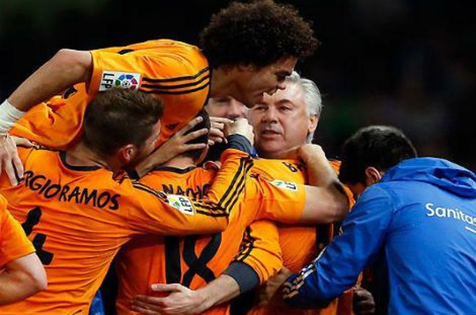 0-4. El Real Madrid se aferra a la Liga con una goleada en Anoeta