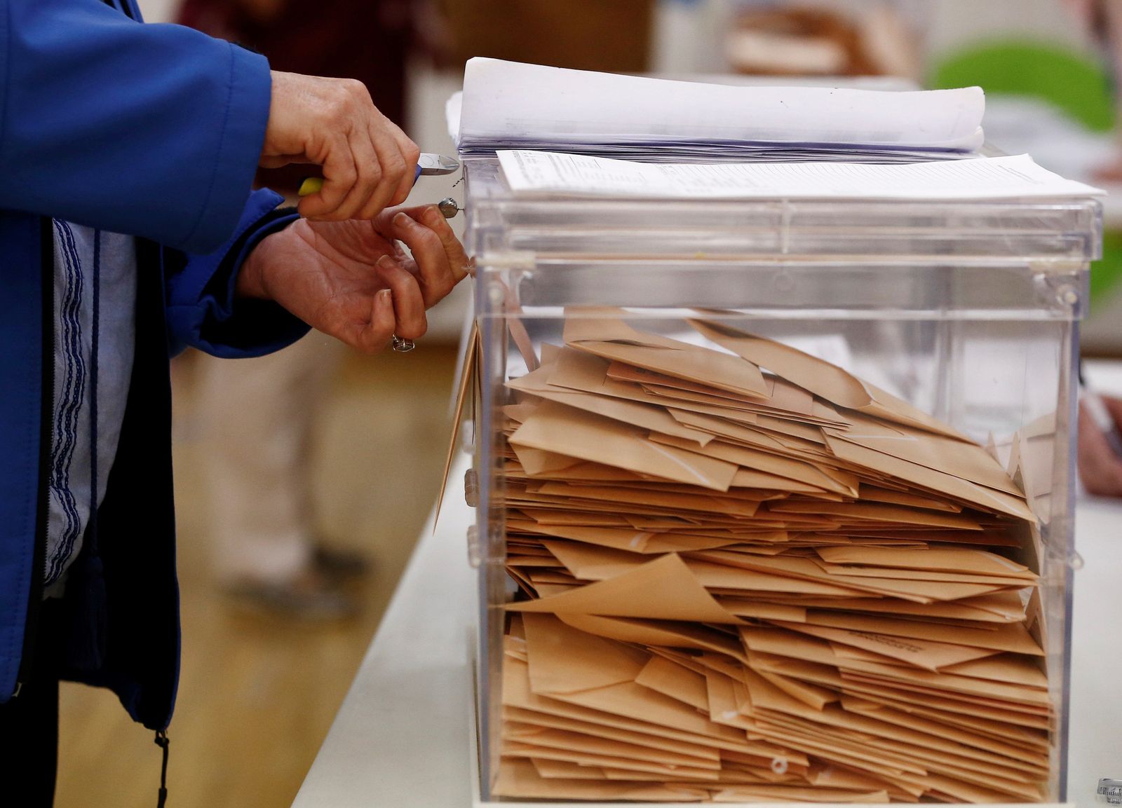 Apertura de las urnas electorales