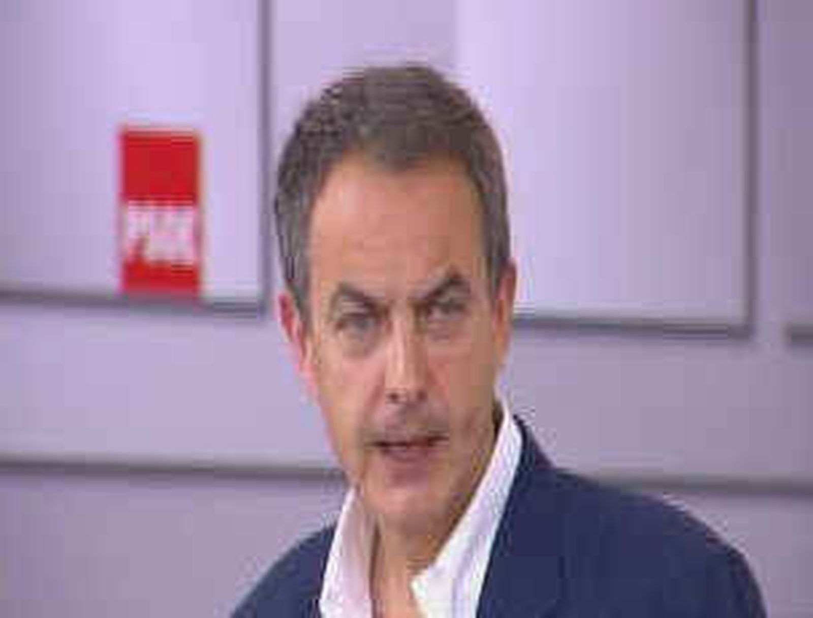 Zapatero ratifica que acabará la legislatura por el interés general del país