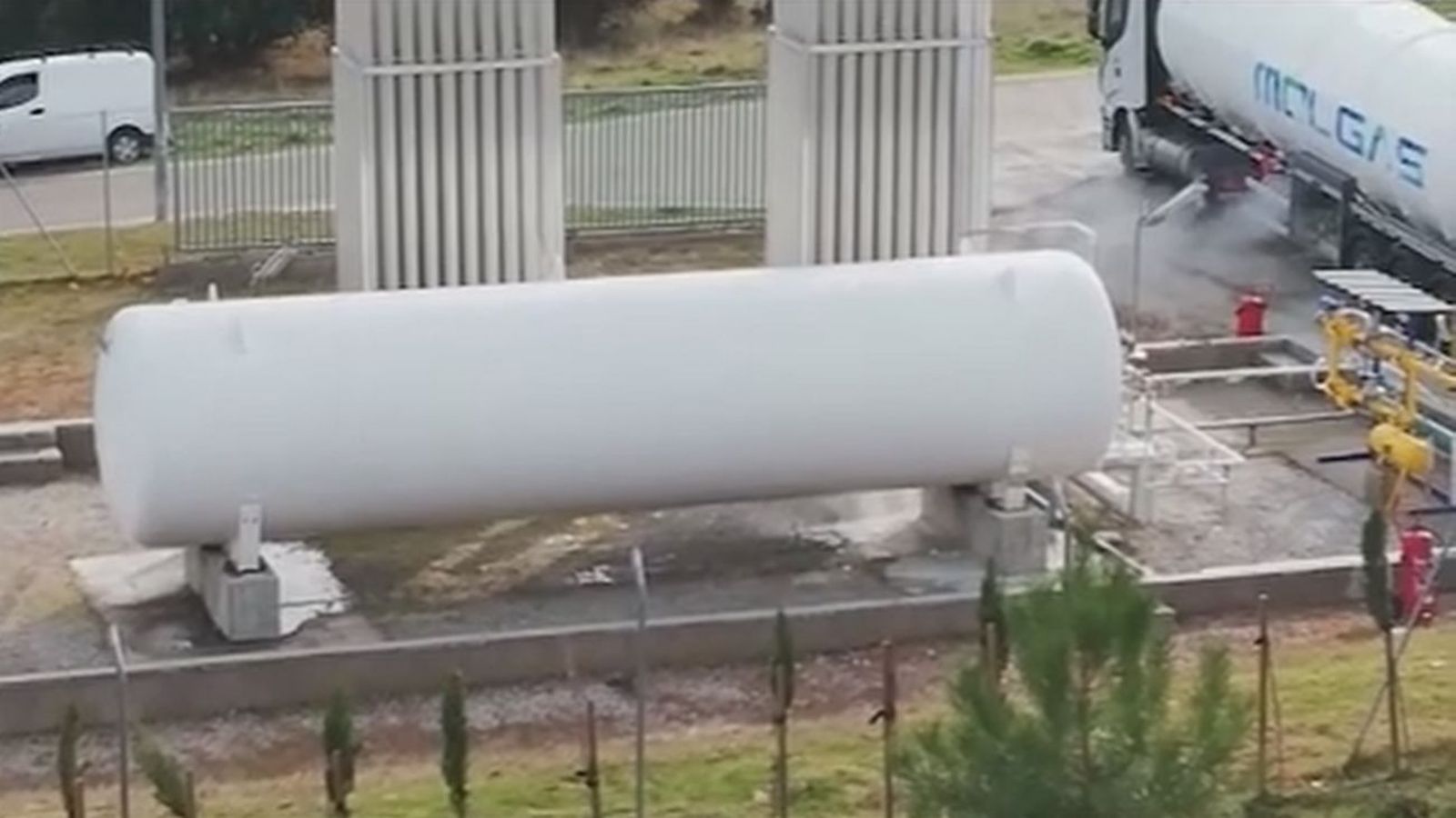 La pesadilla de vivir rodeado de gas licuado en Guadalix de la Sierra