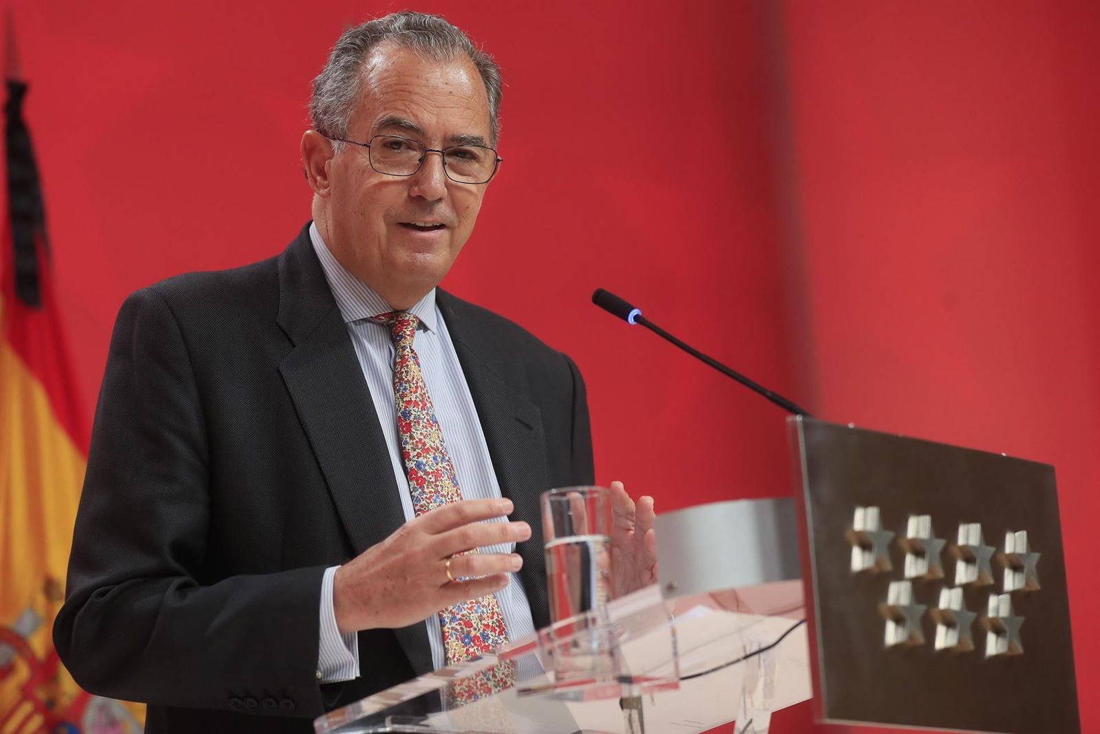Enrique Ossorio afirma que el Gobierno busca "disminuir" el conocimiento de los alumnos en los colegios