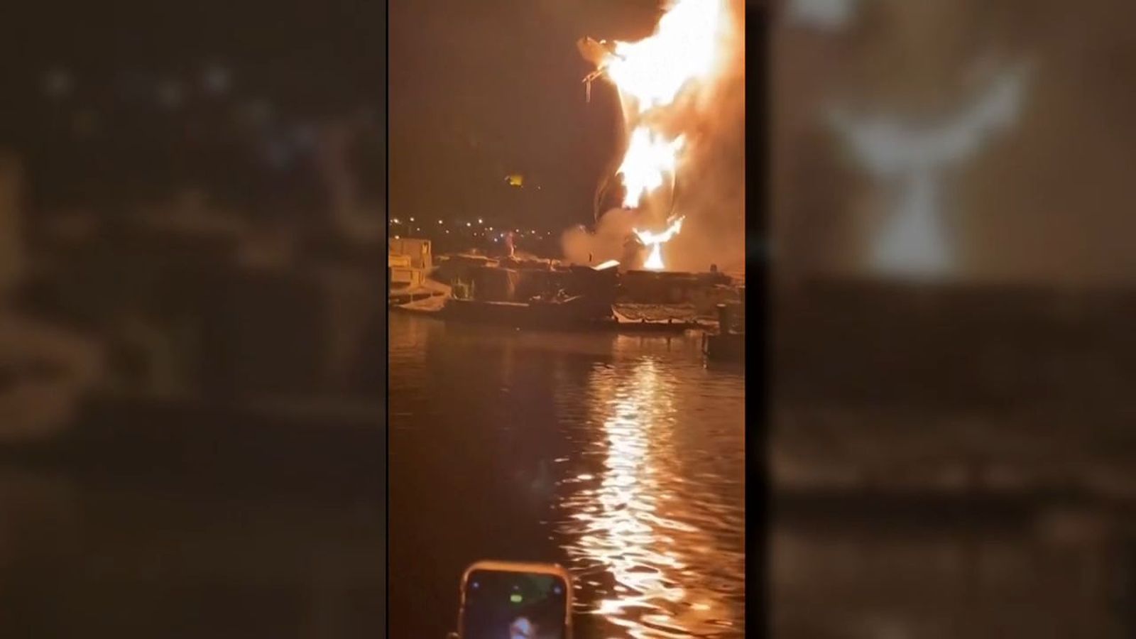 Incendio del dragón de Disneyland en California