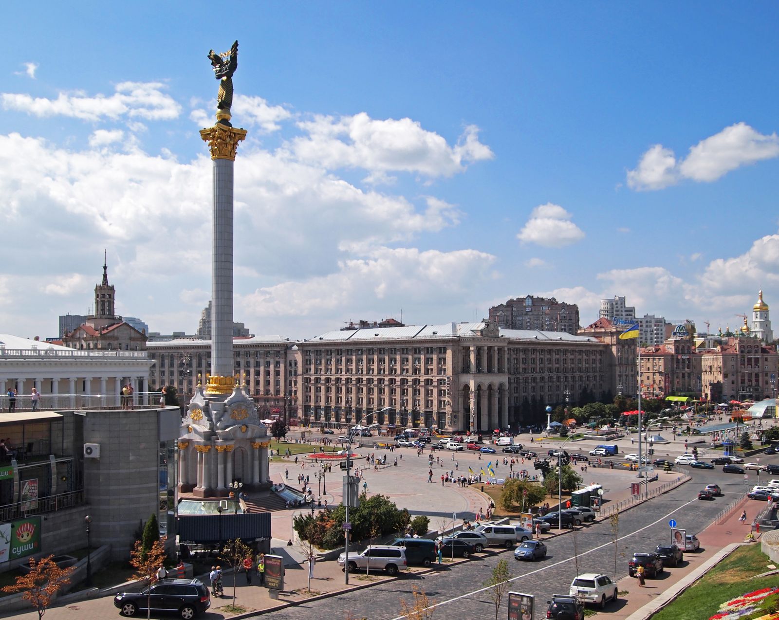 Monumento a la Independencia en el Maidan de Kiev