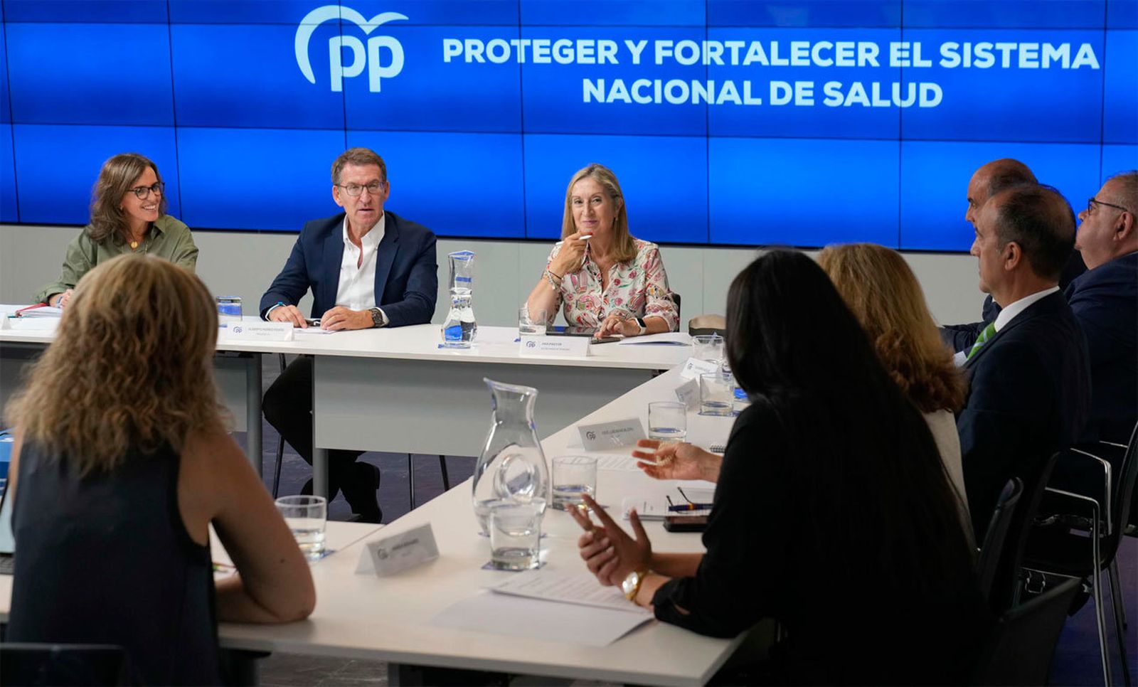 Feijóo y los consejeros de Sanidad del PP piden a Sánchez un plan de choque para Atención Primaria