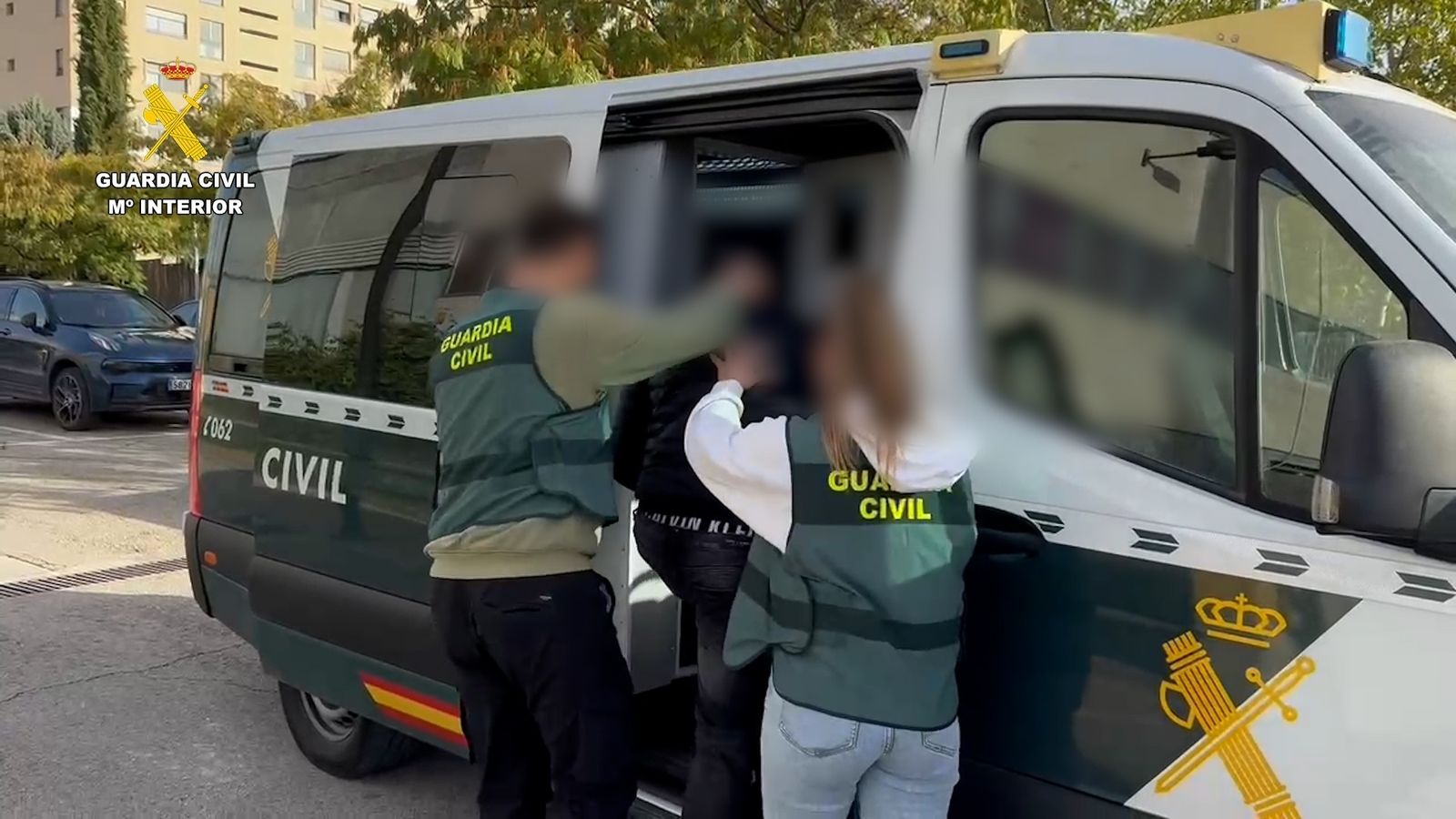 Desmantelado un grupo criminal que hurtaba tarjetas bancarias por el método del ‘cambiazo'