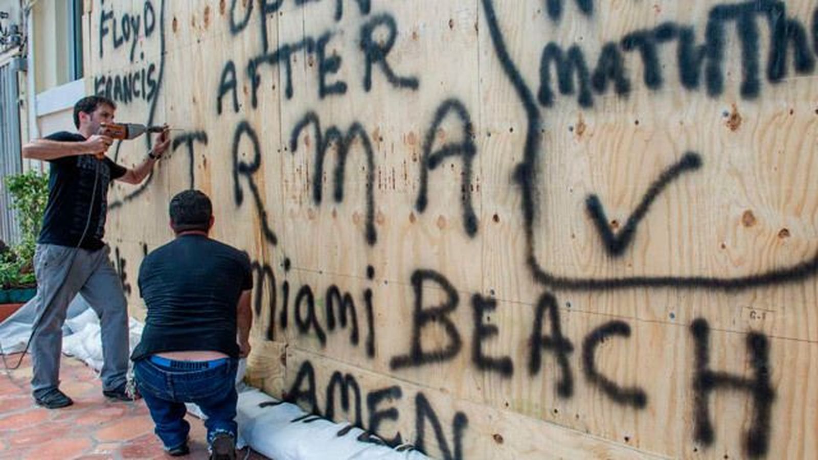 Más de 5 millones de personas en Florida bajo orden de evacuación por el Irma