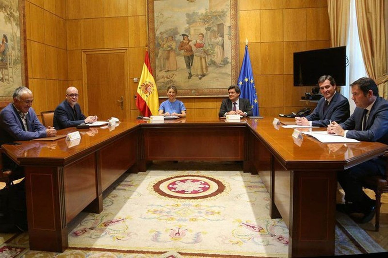 ¿A qué han renunciado los sindicatos para acordar la prórroga de los ERTE?