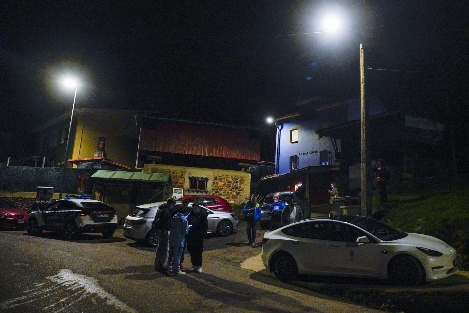 Una chica de 17 años mata de una puñalada a su cuñada, de 20, en Asturias