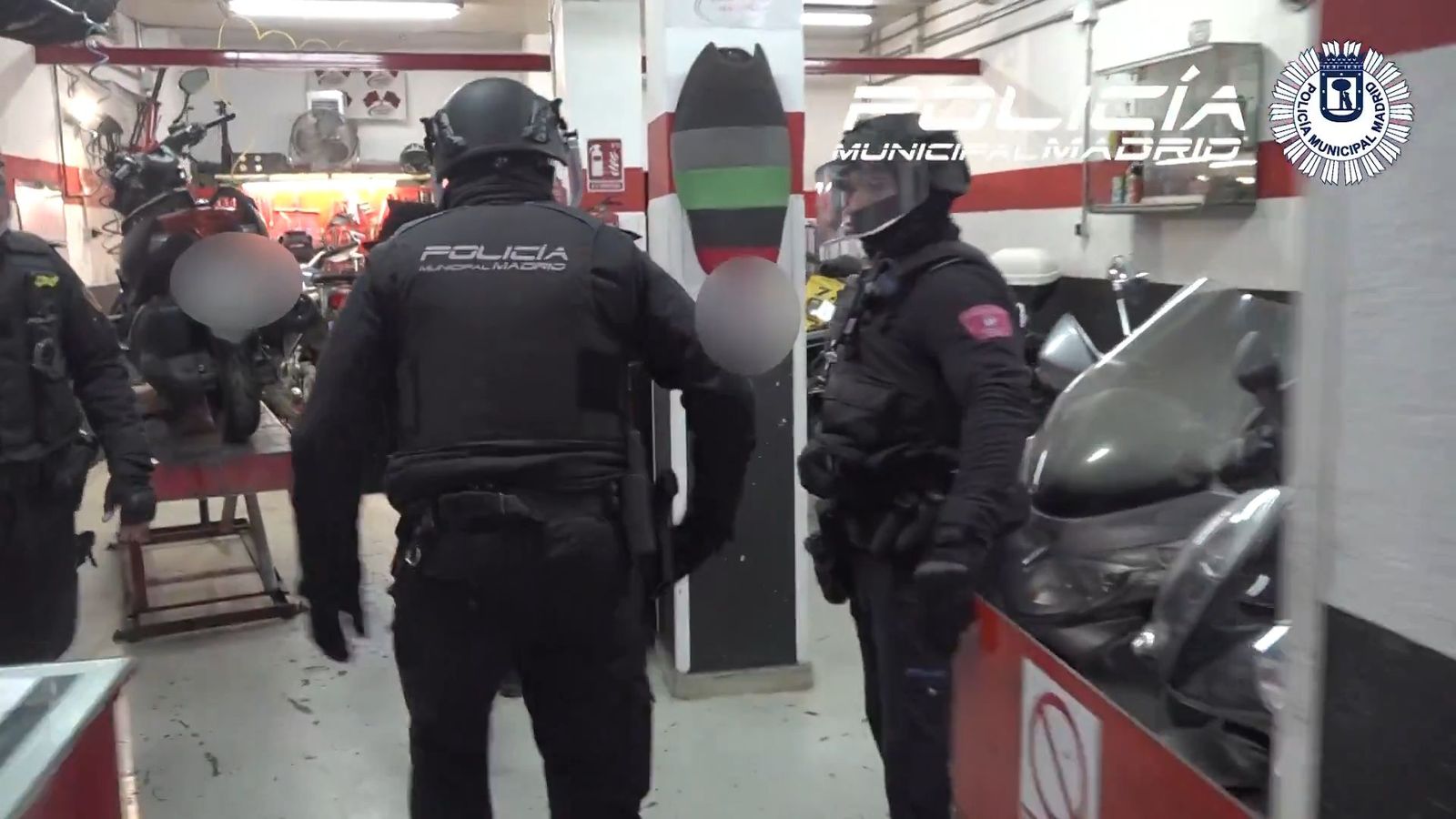 Cae en Vicálvaro un taller que "maquillaba" coches robados para venderlos ilegalmente