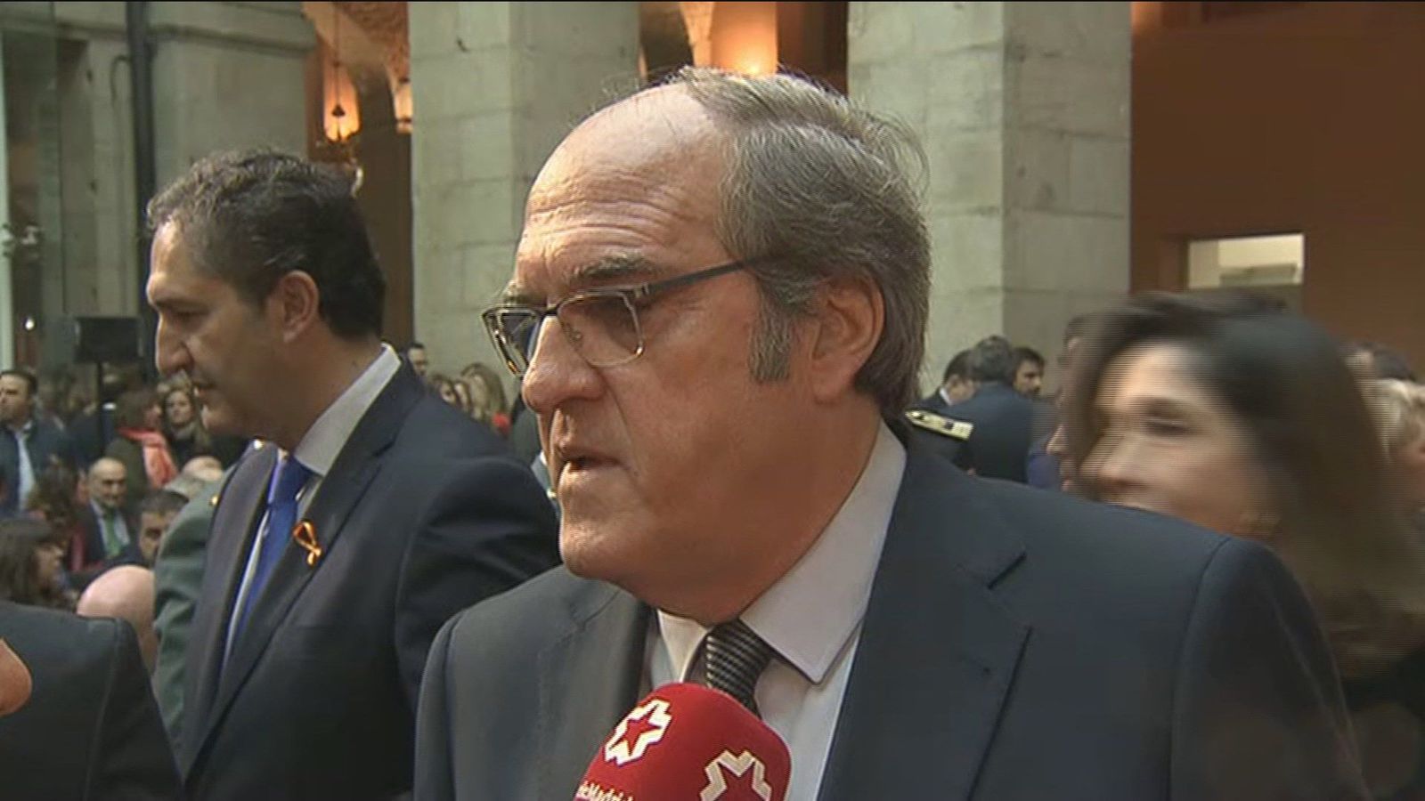 Los partidos políticos defienden la Constitución, pero hablan de actualizarla