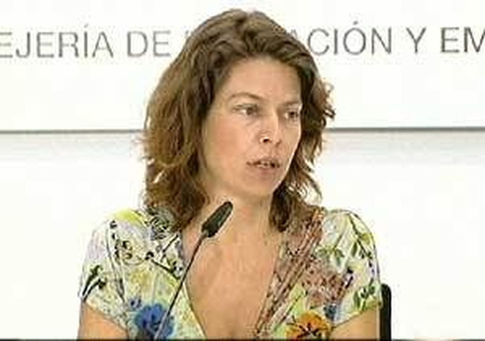 Más de 435.000 familias recibirán 93 millones € en becas y ayudas escolares