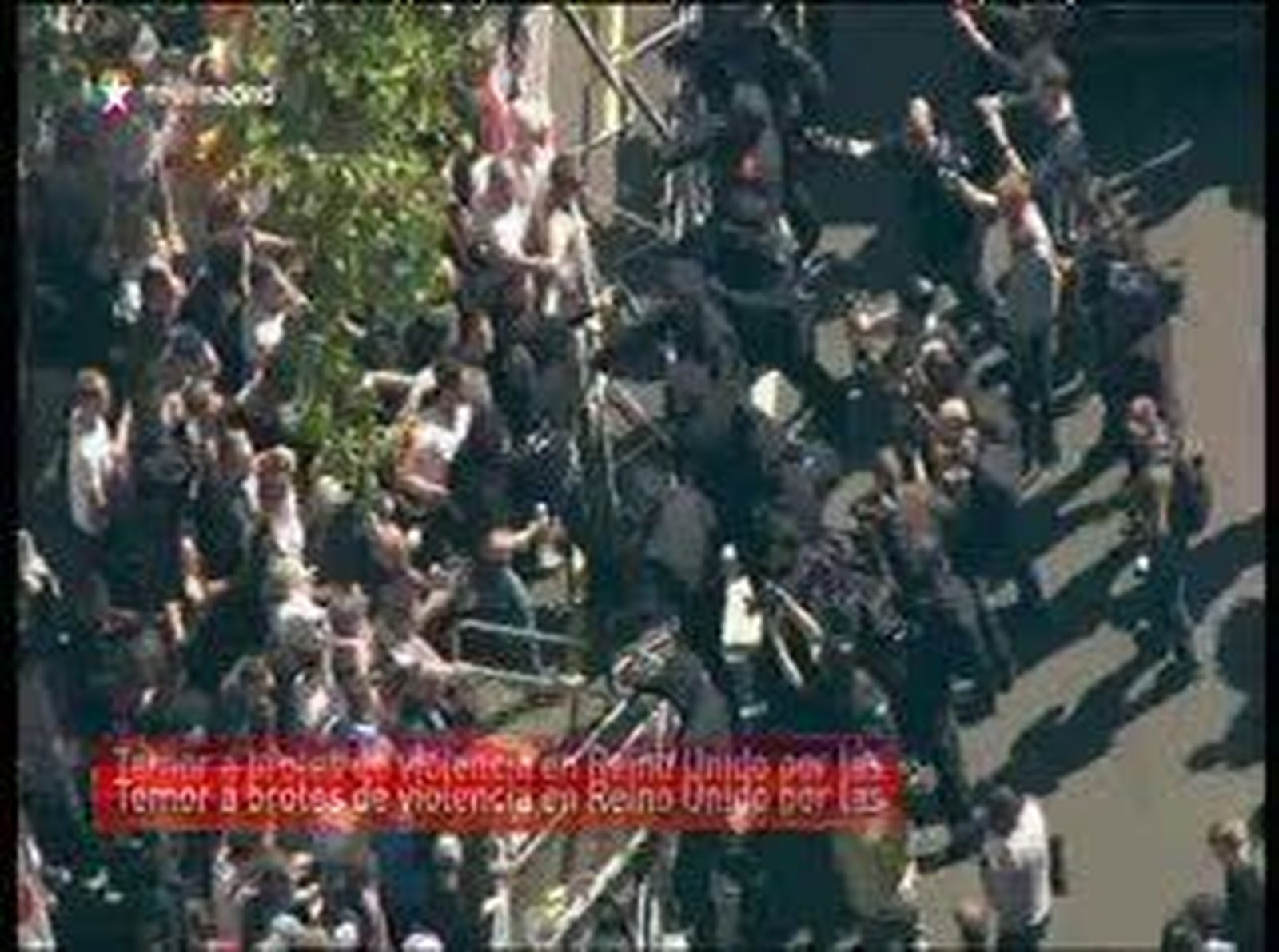 La ultraderecha se manifiesta en Londres contra los musulmanes