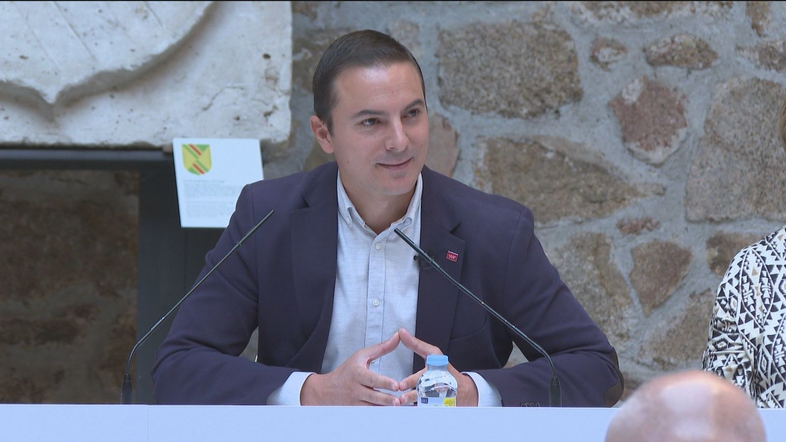 Lobato pide ignorar "los numeritos" de Ayuso y apela al trabajo en equipo en este nuevo curso político