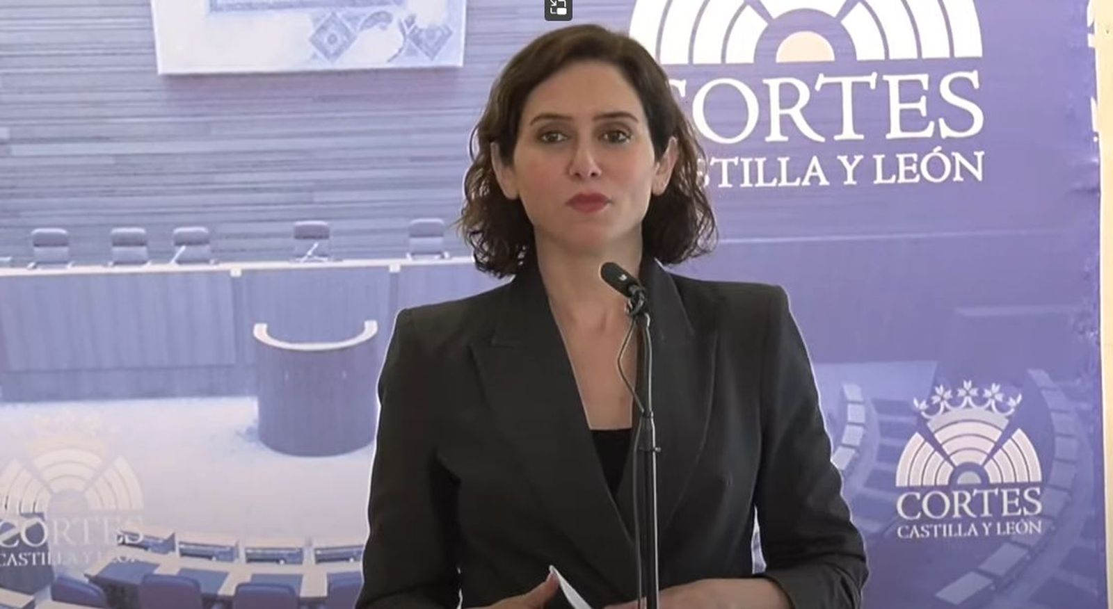 Ayuso: “Me asombra que Sánchez que pacta con el entorno de ETA y los independentistas diga a los demás con quién hay que pactar”