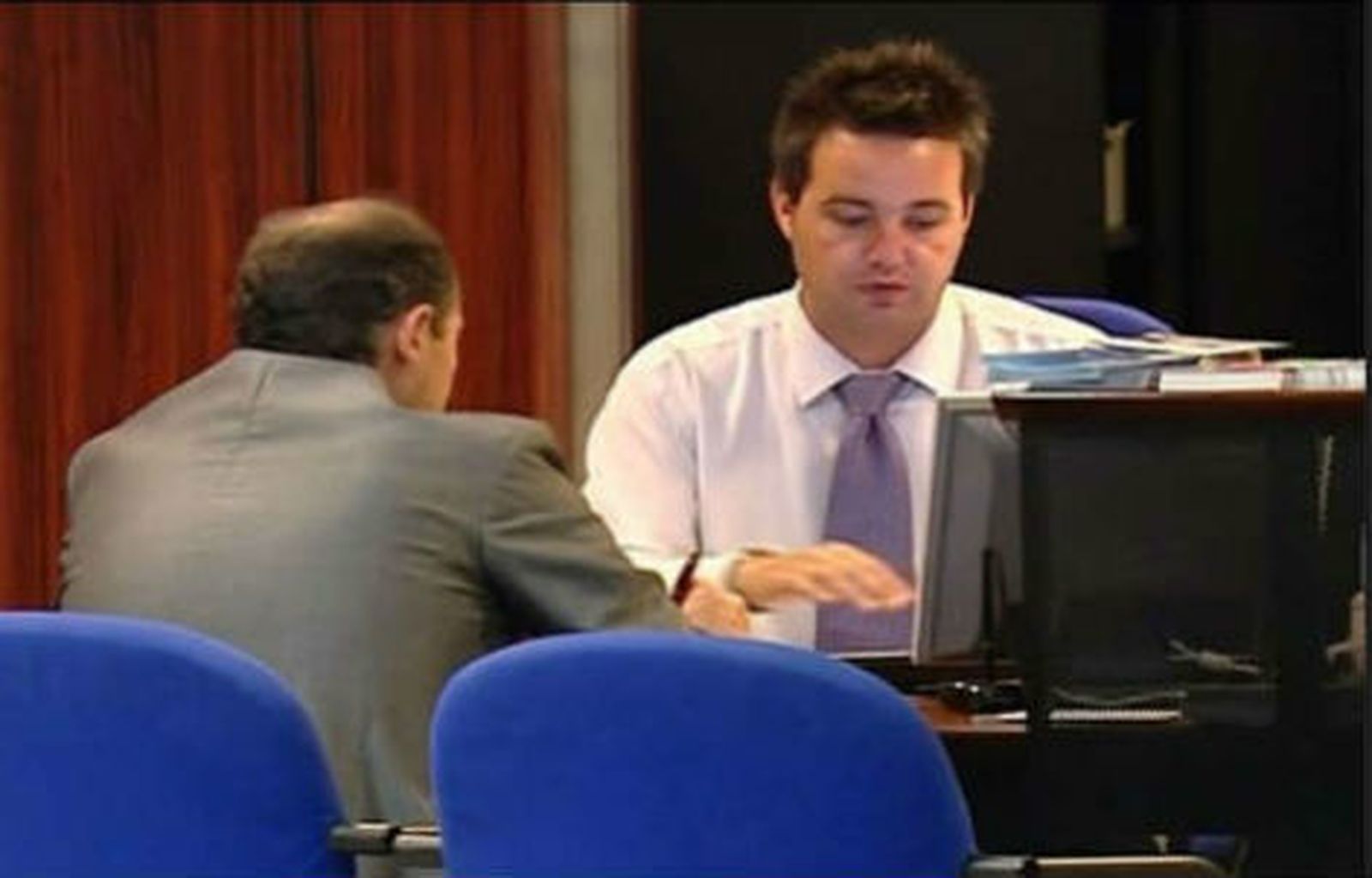 La deuda de las familias cae el 4 % en marzo a su nivel más bajo desde 2007
