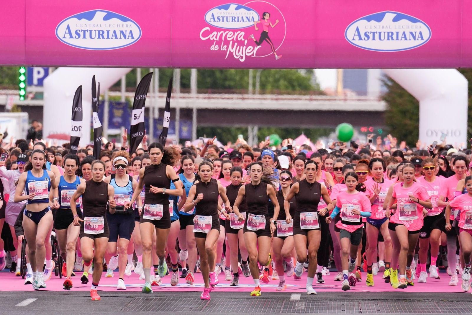 38.000 mujeres corren contra el cáncer de mama en Madrid